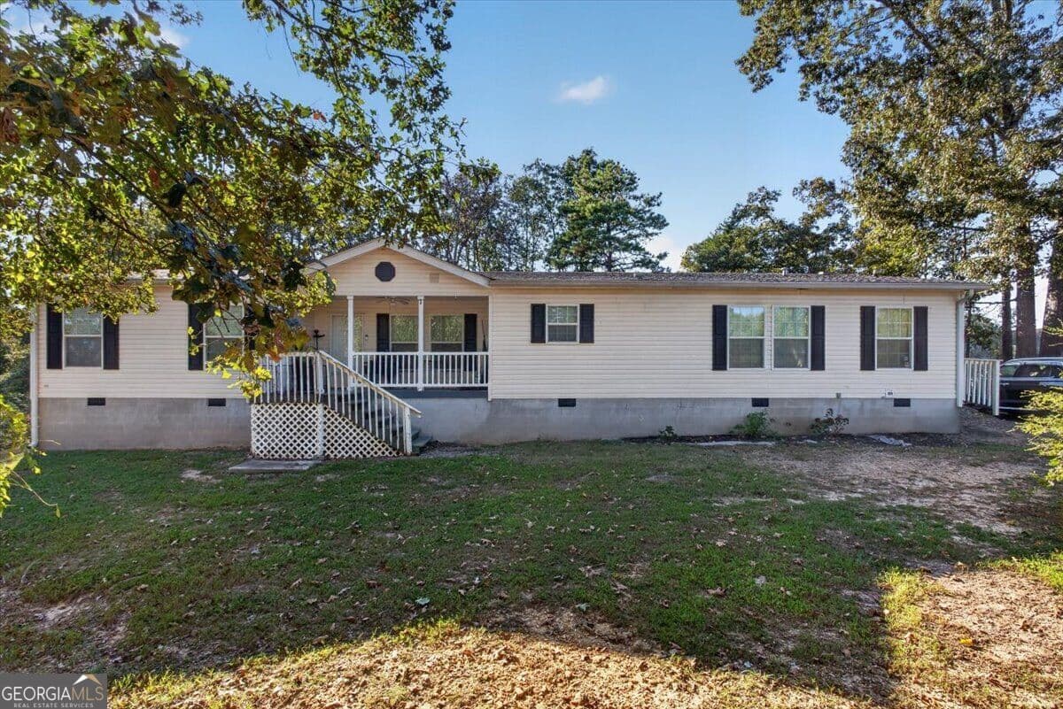 3 bedroom, 2 bathroom, 2,016 sq ft manufactured home,single family residence for sale at 403 Gravely Road, Calhoun, GA 30701 — photo 2