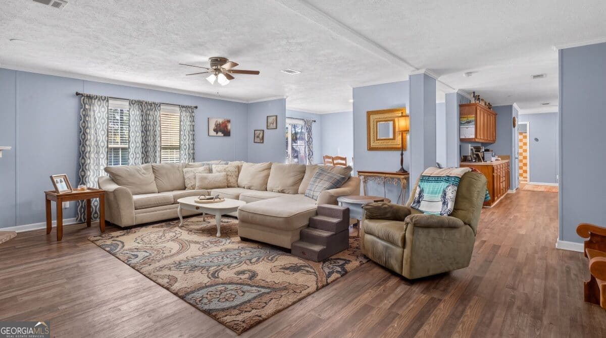 3 bedroom, 2 bathroom, 2,016 sq ft manufactured home,single family residence for sale at 403 Gravely Road, Calhoun, GA 30701 — photo 5