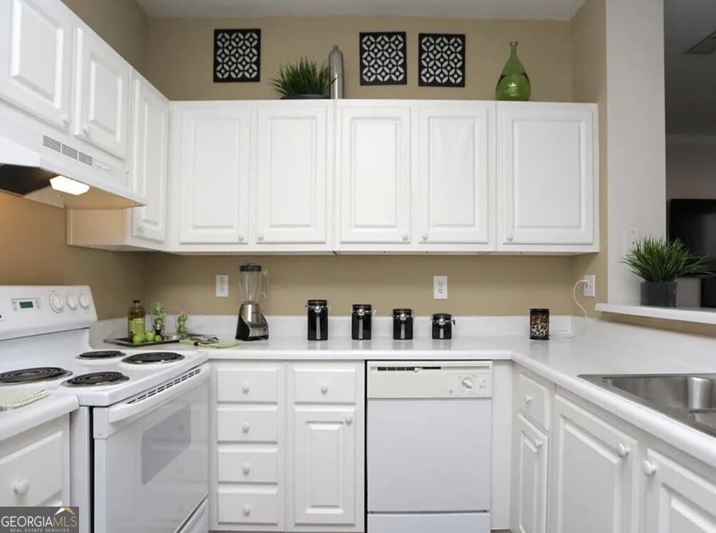 2 bedroom, 2.5 bathroom, 1,064 sq ft apartment for rent at 1600 Blairs Bridge Road 401, Lithia Springs, GA 30122 for $1,640 a month — photo 2
