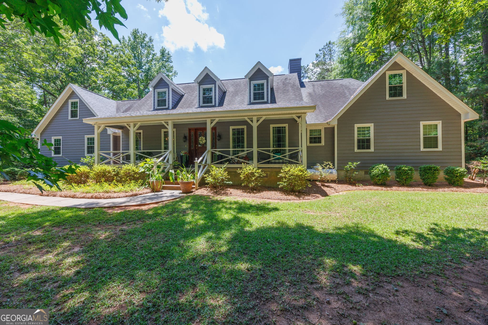 3 bedroom, 2.5 bathroom, 2,771 sq ft single family residence for sale at 3113 Dames Ferry Road, Forsyth, GA 31029 — photo 1 of 35