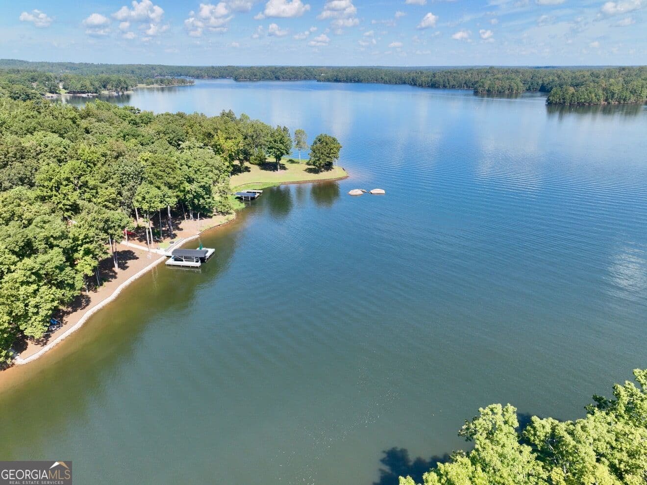 4 bedroom, 3 bathroom, 4,500 sq ft single family residence under contract at 415 Long Shoals Drive, Eatonton, GA 31024 — photo 6
