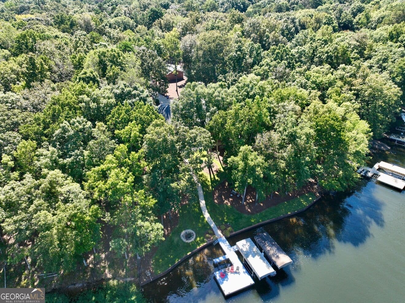 4 bedroom, 3 bathroom, 4,500 sq ft single family residence under contract at 415 Long Shoals Drive, Eatonton, GA 31024 — photo 7