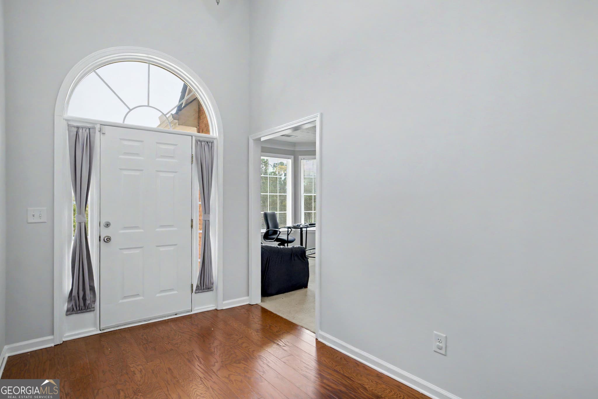 3 bedroom, 2.5 bathroom, 2,354 sq ft single family residence for sale at 170 Alexander Drive, Mcdonough, GA 30252 — photo 4
