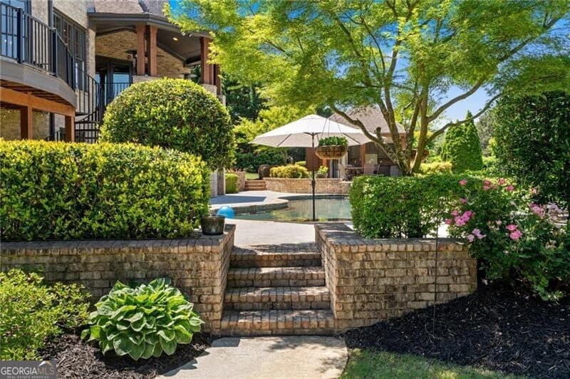 5 bedroom, 6 bathroom, 8,571 sq ft single family residence for sale at 2725 Drayton Hall Drive, Buford, GA 30519 — photo 3