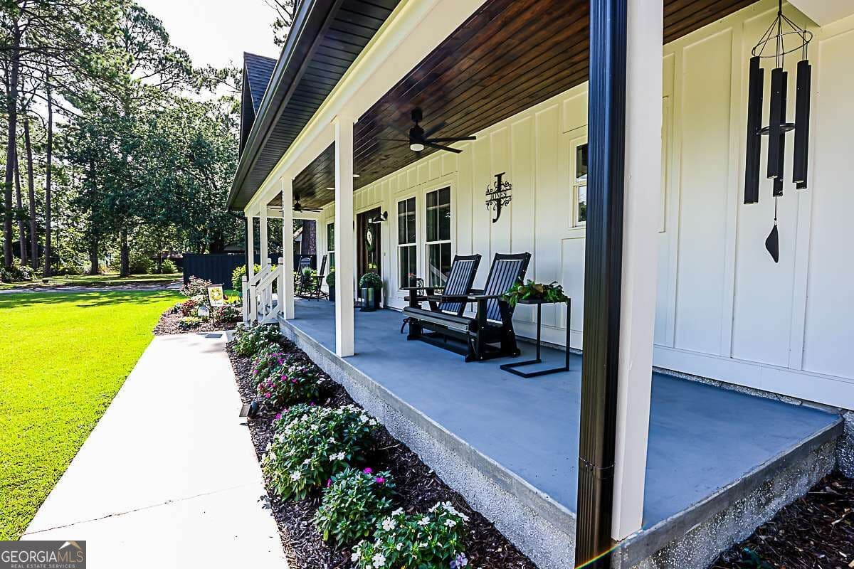 4 bedroom, 3.5 bathroom, 2,270 sq ft single family residence for sale at 5302 Mccall Road, Rincon, GA 31326 — photo 3