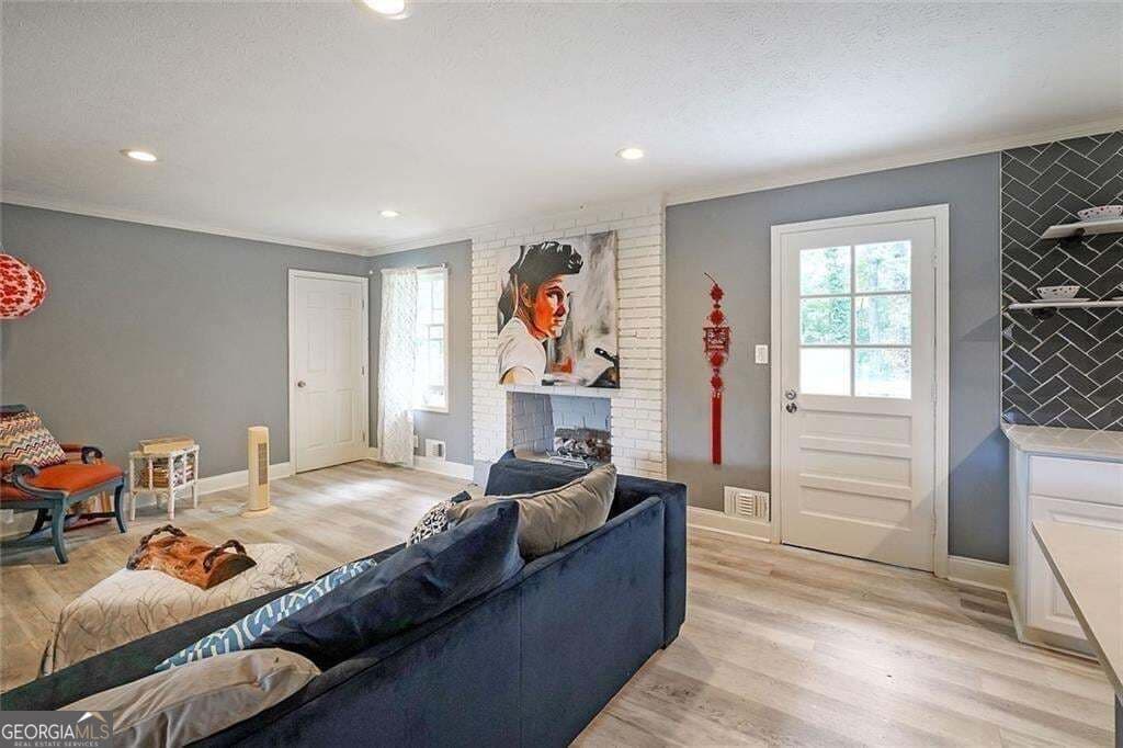 5 bedroom, 3 bathroom, 1,632 sq ft single family residence for sale at 773 Rebecca Street, Lilburn, GA 30047 — photo 8