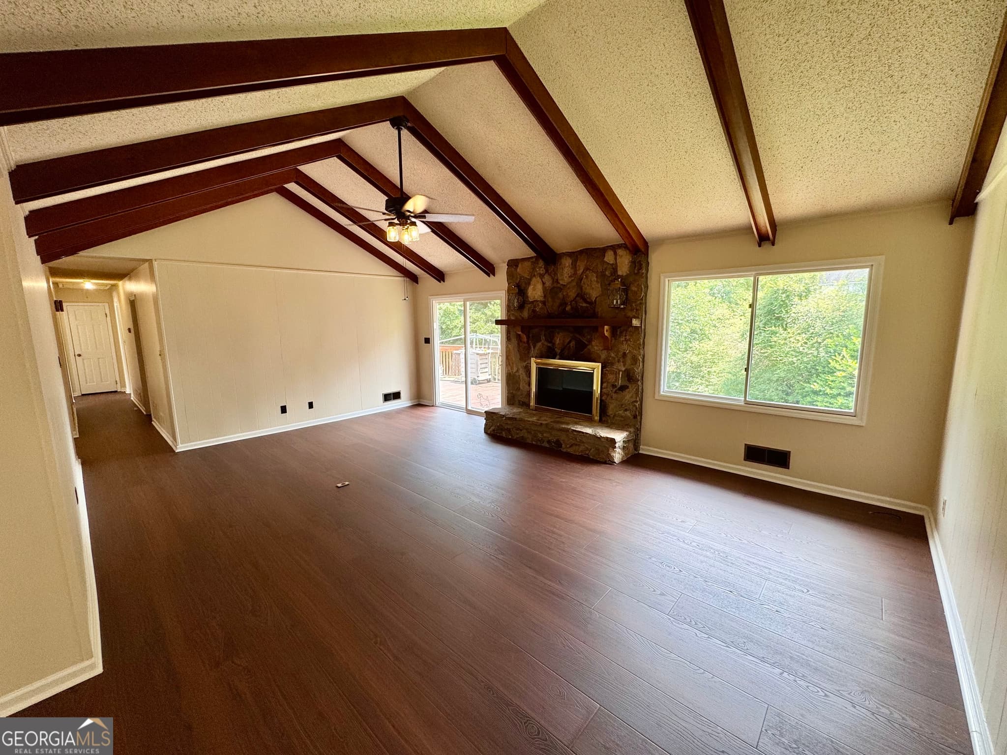 3 bedroom, 2 bathroom, 2,400 sq ft single family residence for rent at 3636 Hardy Road, Gainesville, GA 30506 for $2,300 a month — photo 2