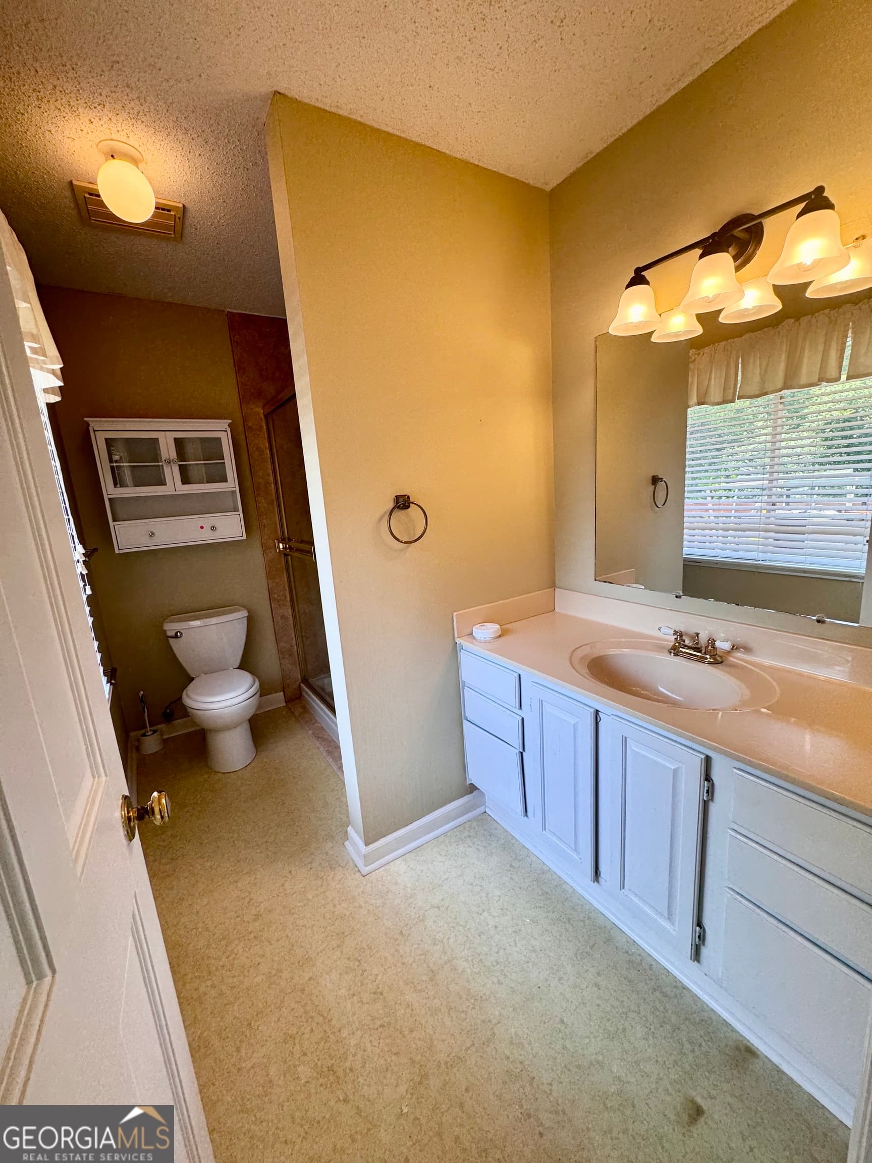 3 bedroom, 2 bathroom, 2,400 sq ft single family residence for rent at 3636 Hardy Road, Gainesville, GA 30506 for $2,300 a month — photo 10