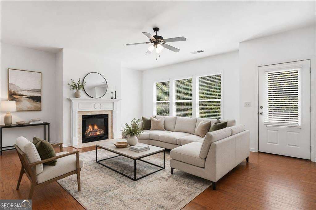 4 bedroom, 3.5 bathroom, 3,507 sq ft single family residence for sale at 4795 Cold Spring Court, Cumming, GA 30041 — photo 6