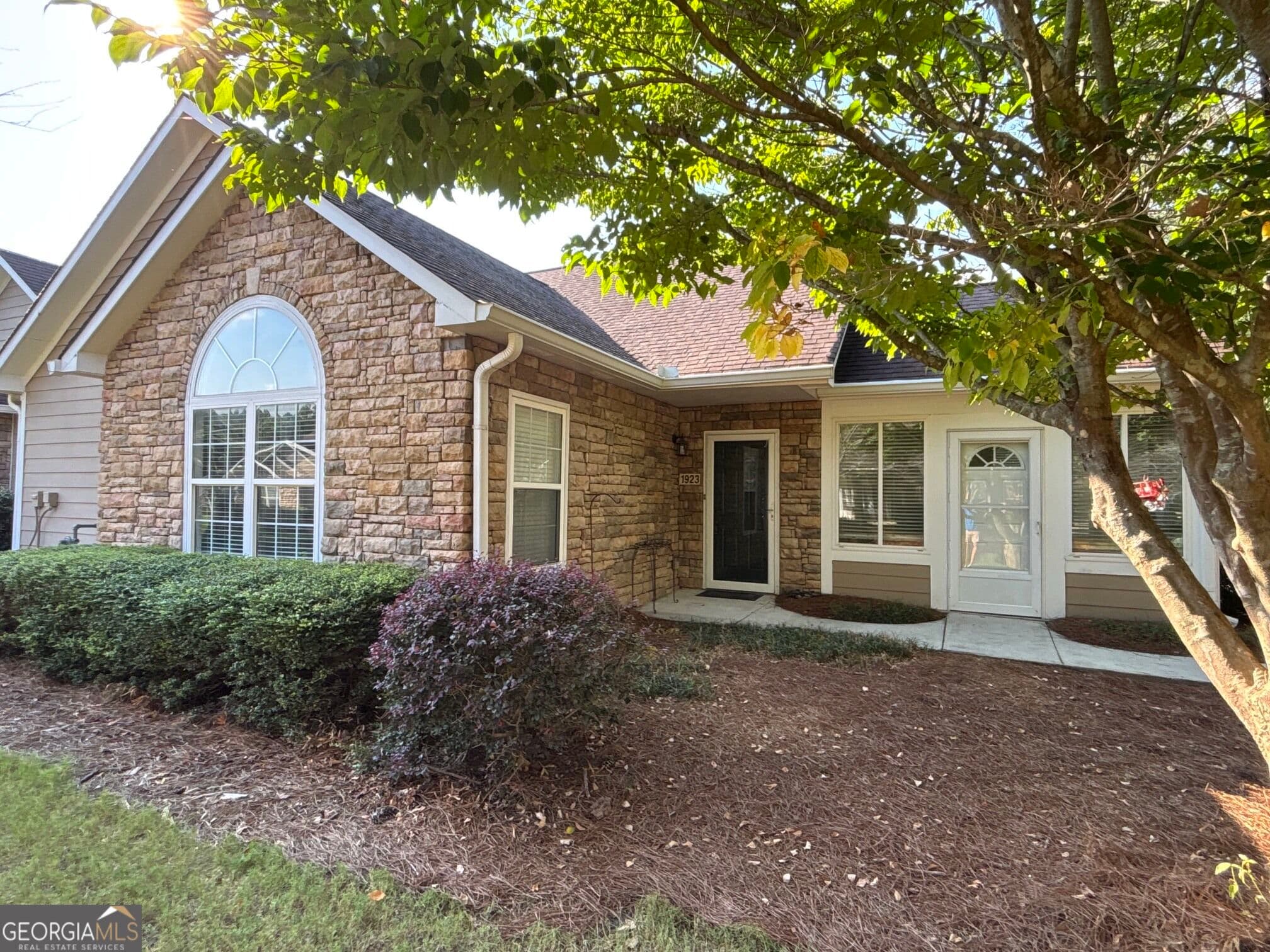 2 bedroom, 2 bathroom, 1,335 sq ft condominium for sale at 1923 Kolb Farm Circle, Marietta, GA 30008 — photo 4