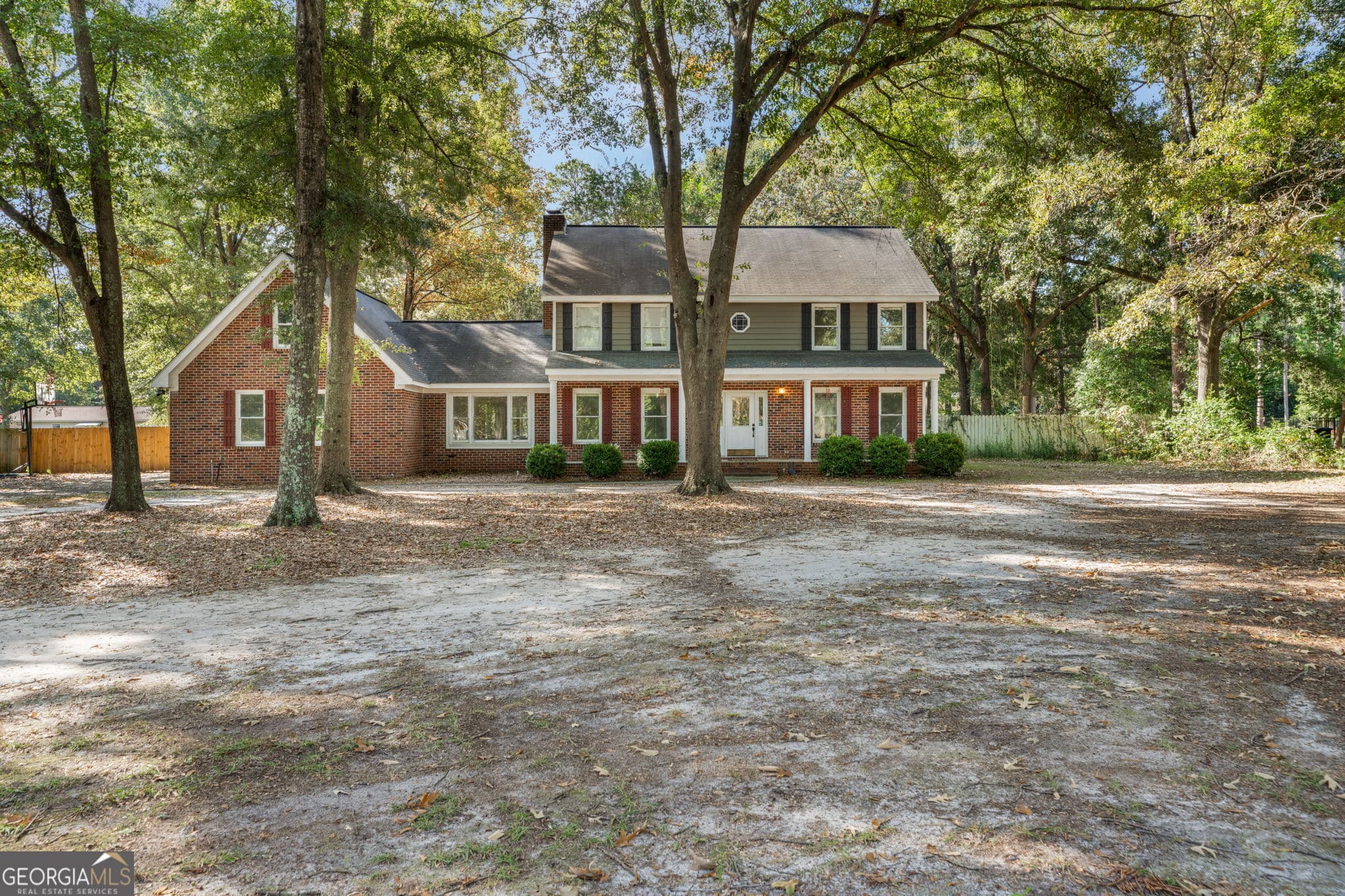 4 bedroom, 3.5 bathroom, 3,035 sq ft single family residence for sale at 124 Quail Run Drive, Warner Robins, GA 31088 — photo 6