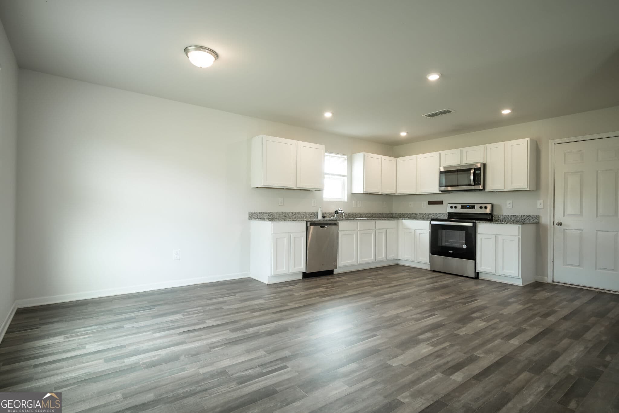 4 bedroom, 2.5 bathroom, 2,341 sq ft single family residence for rent at 624 Canal Street, Jefferson, GA 30549 for $1,900 a month — photo 10