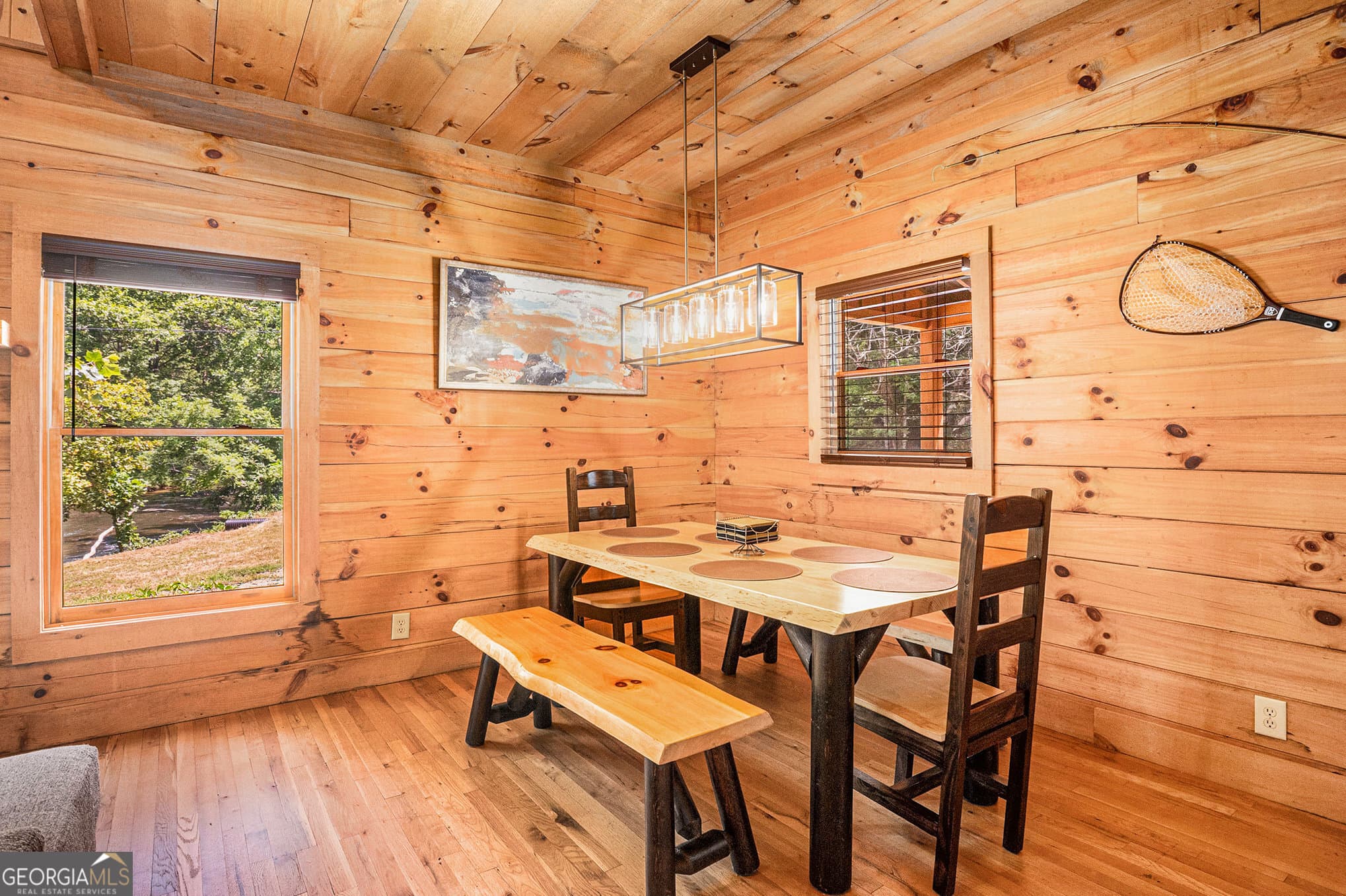 2 bedroom, 2 bathroom, 1,280 sq ft cabin,single family residence for sale at 9139 Old 441, Lakemont, GA 30552 — photo 9