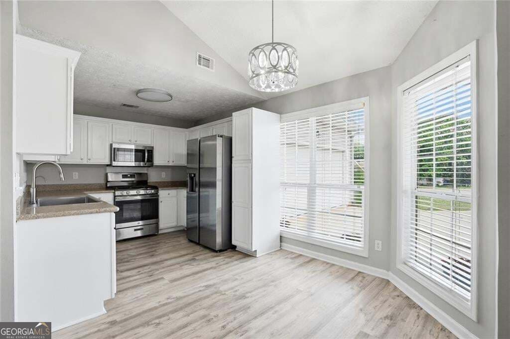 3 bedroom, 2 bathroom, 1,550 sq ft single family residence for sale at 35 Shenandoah Drive, Winder, GA 30680 — photo 8