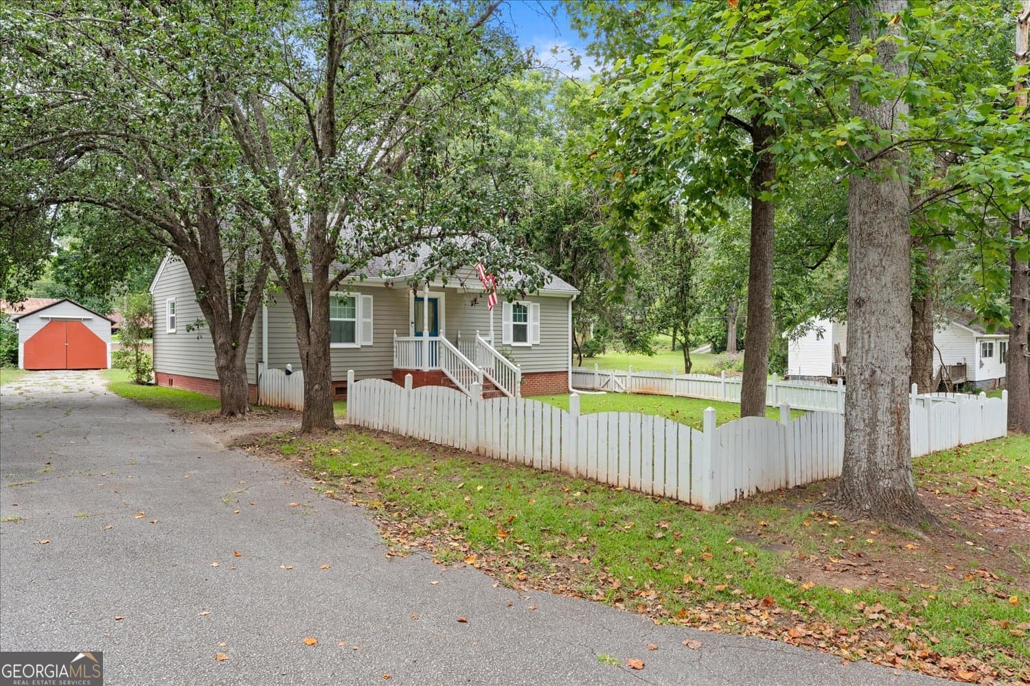 2 bedroom, 1 bathroom, 1,100 sq ft single family residence for sale at 102 Oak Street, Washington, GA 30673 — photo 3