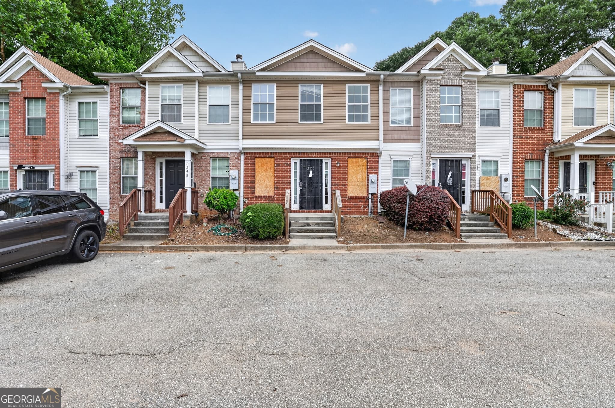 2 bedroom, 2.5 bathroom, 1,528 sq ft townhouse for sale at 2850 Vining Ridge Terrace, Decatur, GA 30034