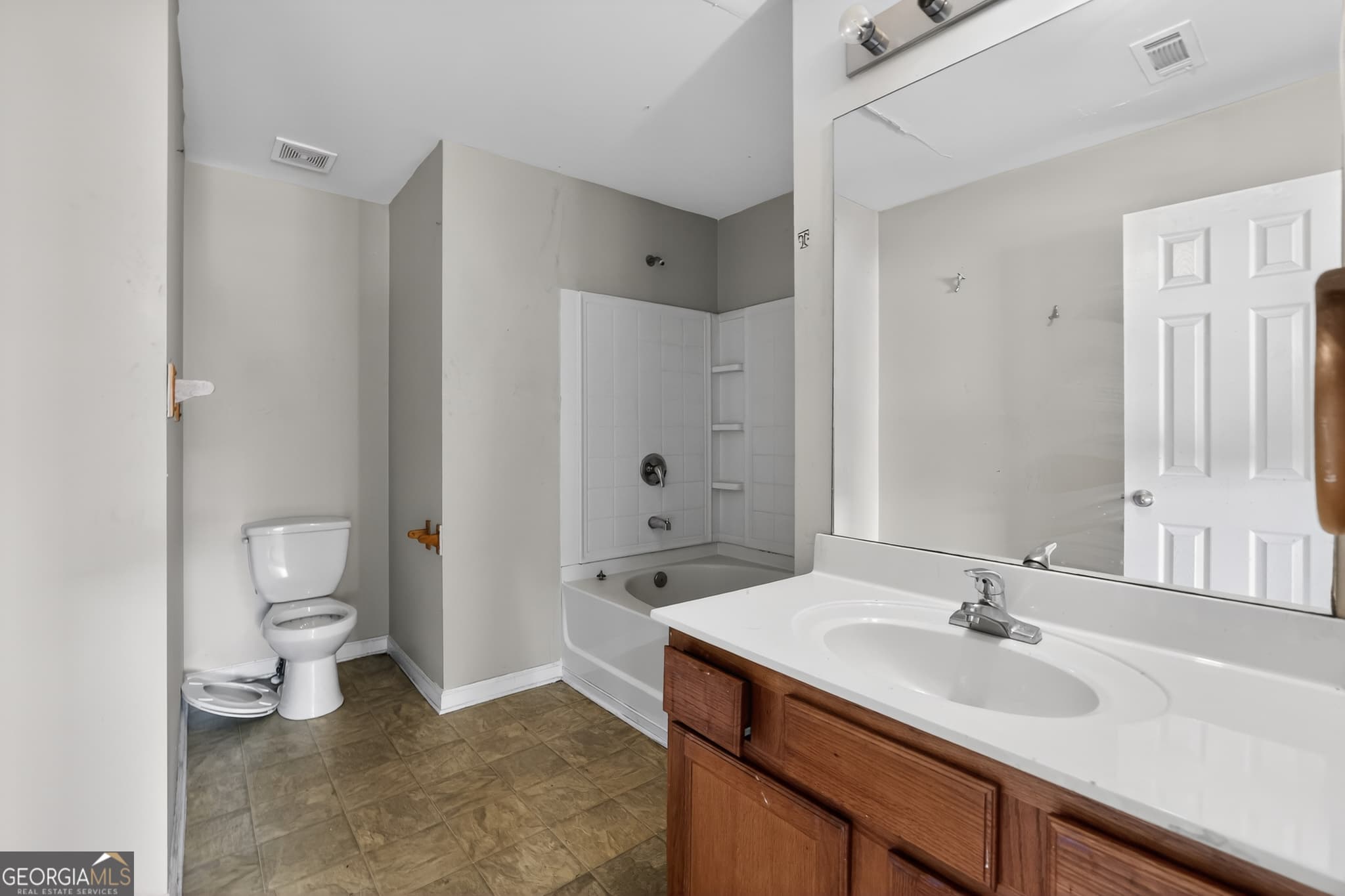 2 bedroom, 2.5 bathroom, 1,528 sq ft townhouse for sale at 2850 Vining Ridge Terrace, Decatur, GA 30034 — photo 10