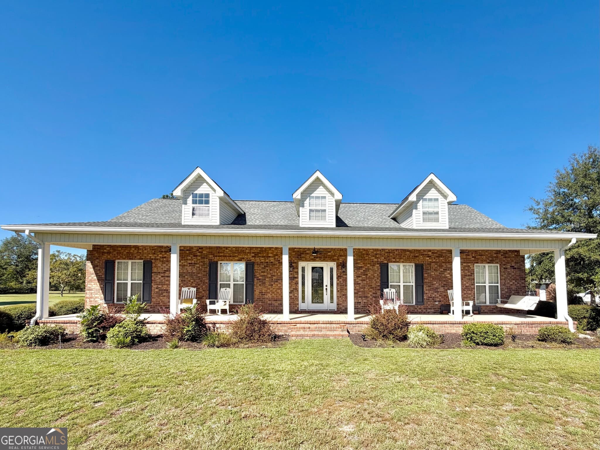 3 bedroom, 2.5 bathroom, 2,233 sq ft single family residence for sale at 64 Lawton Crosby Road, Hazlehurst, GA 31539 — photo 4