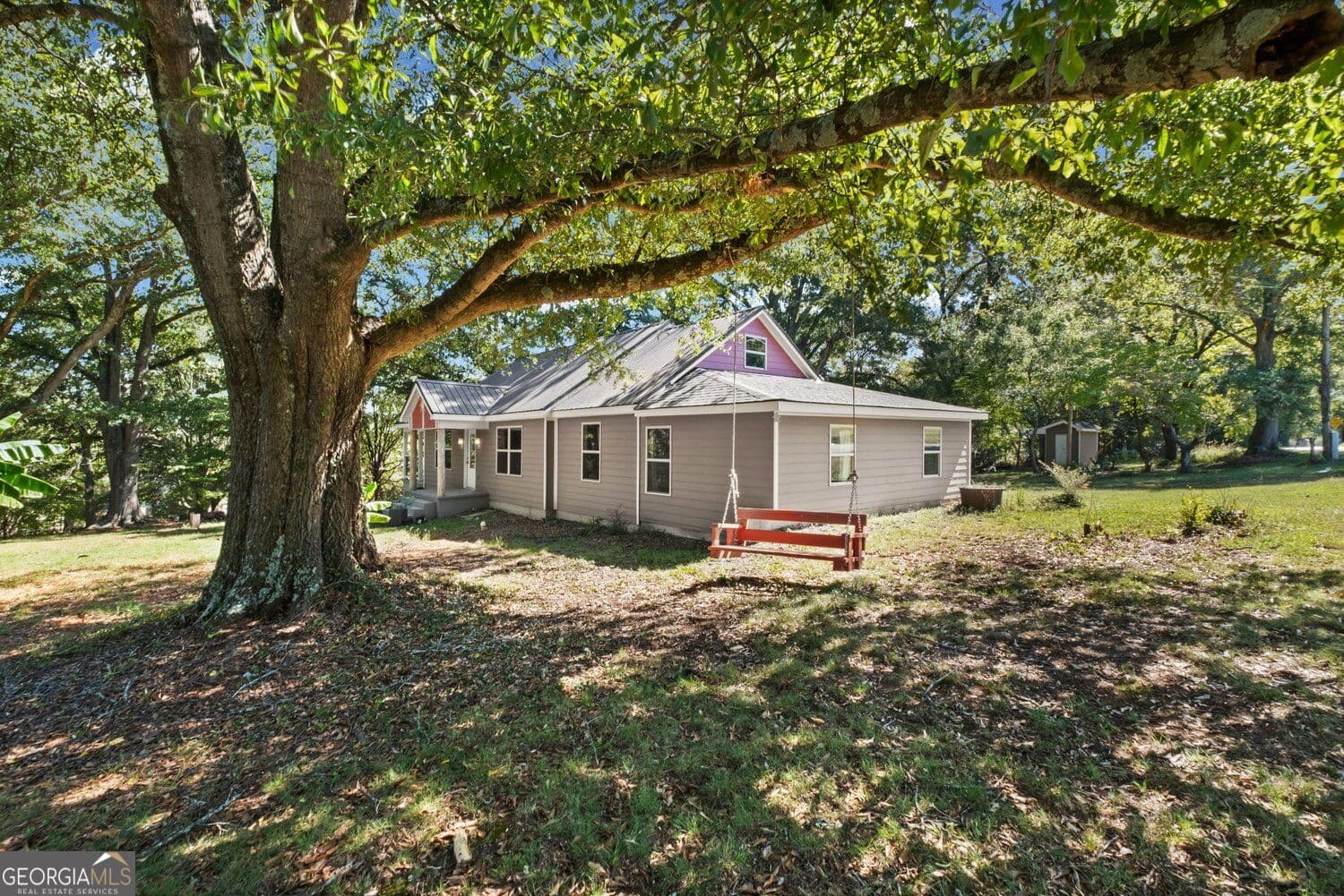 7 bedroom, 4 bathroom, 1,882 sq ft single family residence for sale at 210 Shaw Road, Adairsville, GA 30103 — photo 3