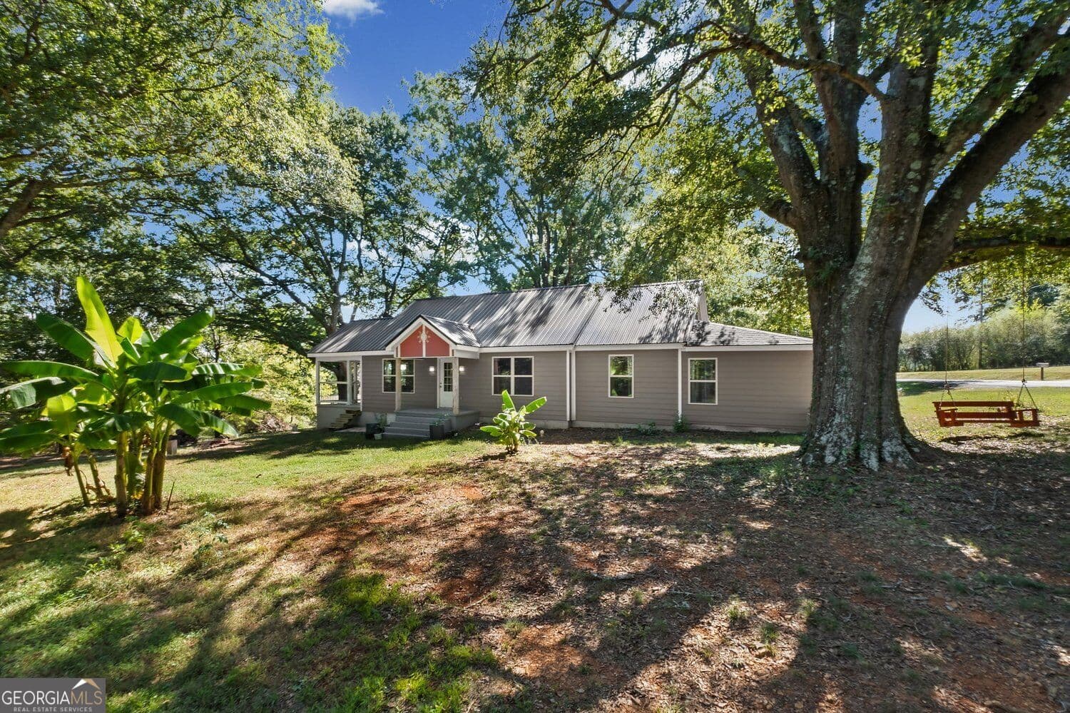 7 bedroom, 4 bathroom, 1,882 sq ft single family residence for sale at 210 Shaw Road, Adairsville, GA 30103 — photo 4