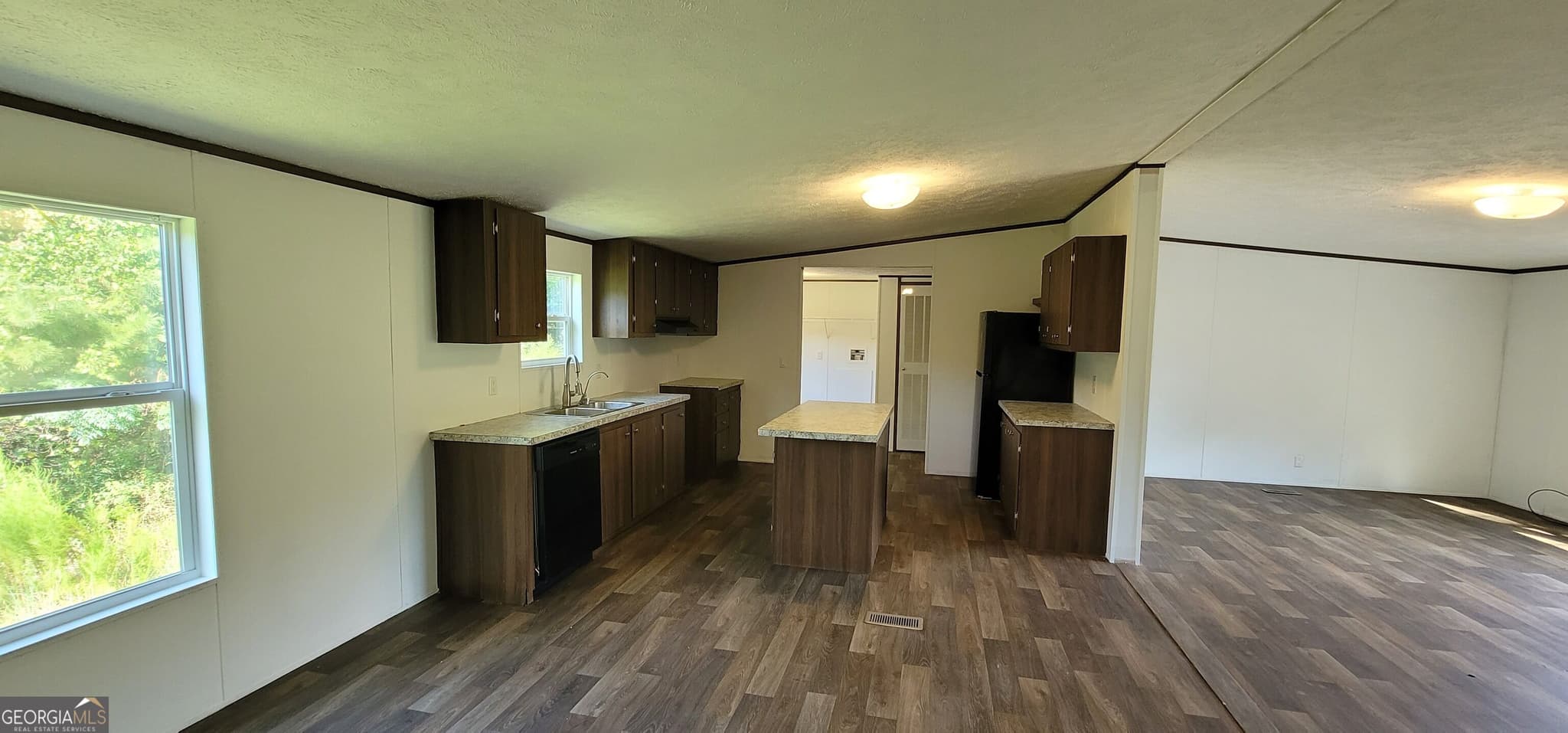 4 bedroom, 2 bathroom, 1,904 sq ft manufactured home,single family residence for sale at 136 Bud Freeman Road, Royston, GA 30662 — photo 7