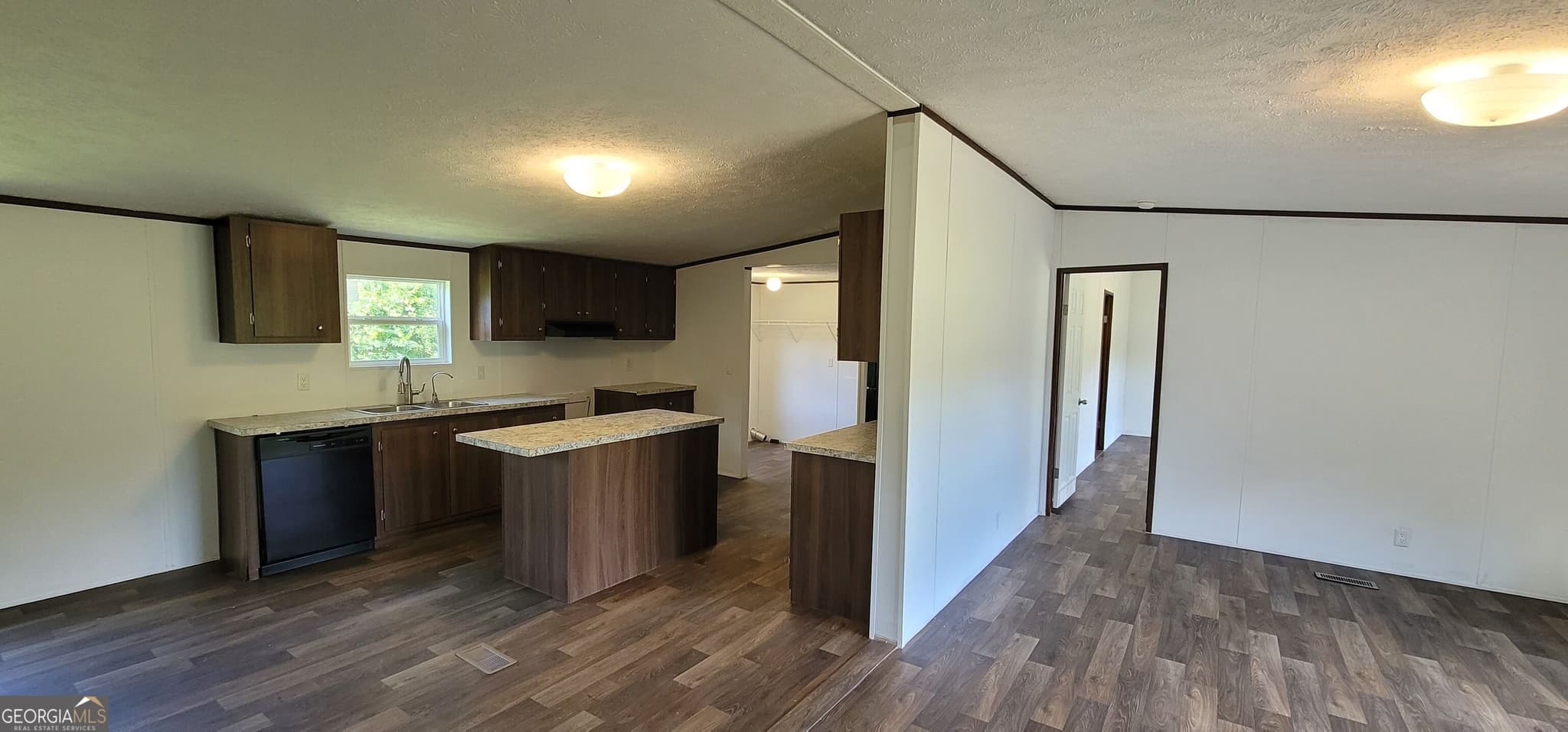 4 bedroom, 2 bathroom, 1,904 sq ft manufactured home,single family residence for sale at 136 Bud Freeman Road, Royston, GA 30662 — photo 5