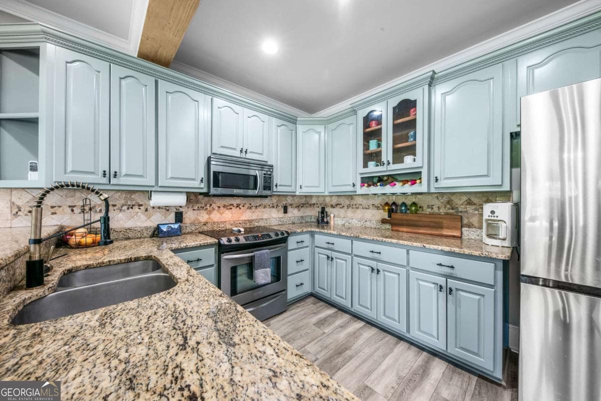 5 bedroom, 3.5 bathroom, 2,955 sq ft single family residence for sale at 138 SE Spurgeon Drive, Milledgeville, GA 31061 — photo 6