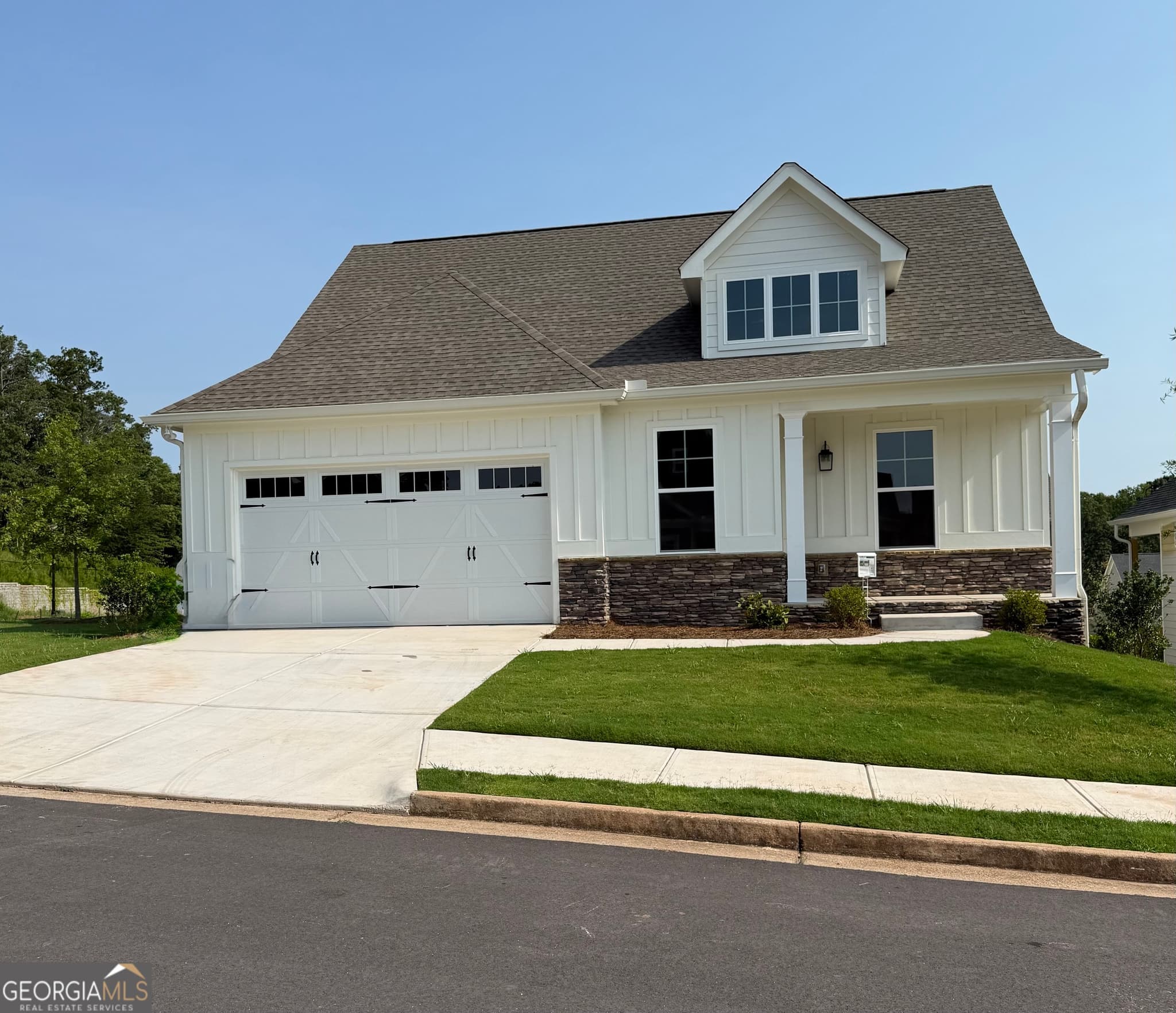 2 bedroom, 2.5 bathroom, 1,494 sq ft single family residence for sale at 106 Live Oak Lane, Carrollton, GA 30117 — photo 1 of 8