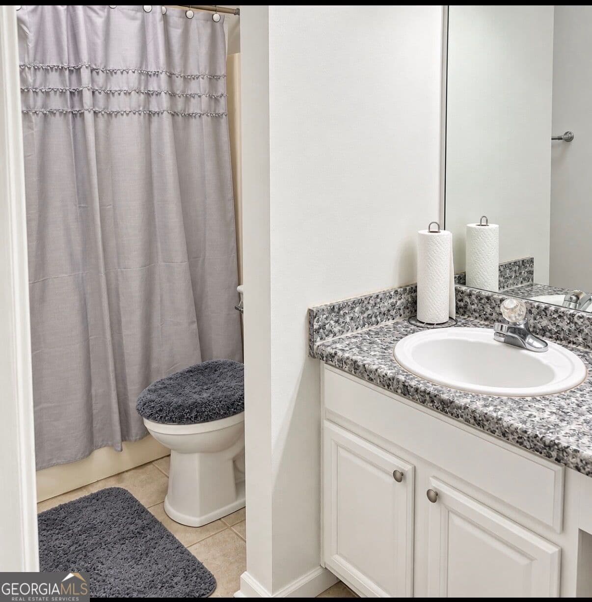 4 bedroom, 2.5 bathroom, 2,258 sq ft single family residence for sale at 930 New Hope Road, Atlanta, GA 30331 — photo 9