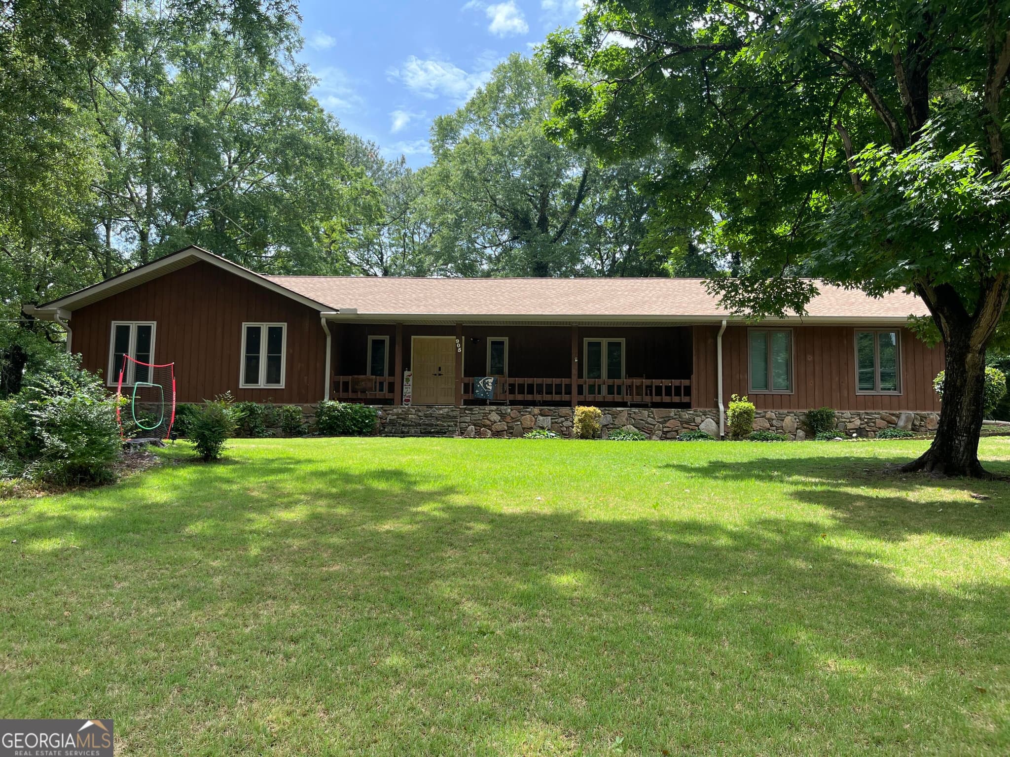 4 bedroom, 2.5 bathroom, 2,674 sq ft single family residence sold at 905 Strawberry Drive, Ellenwood, GA 30294