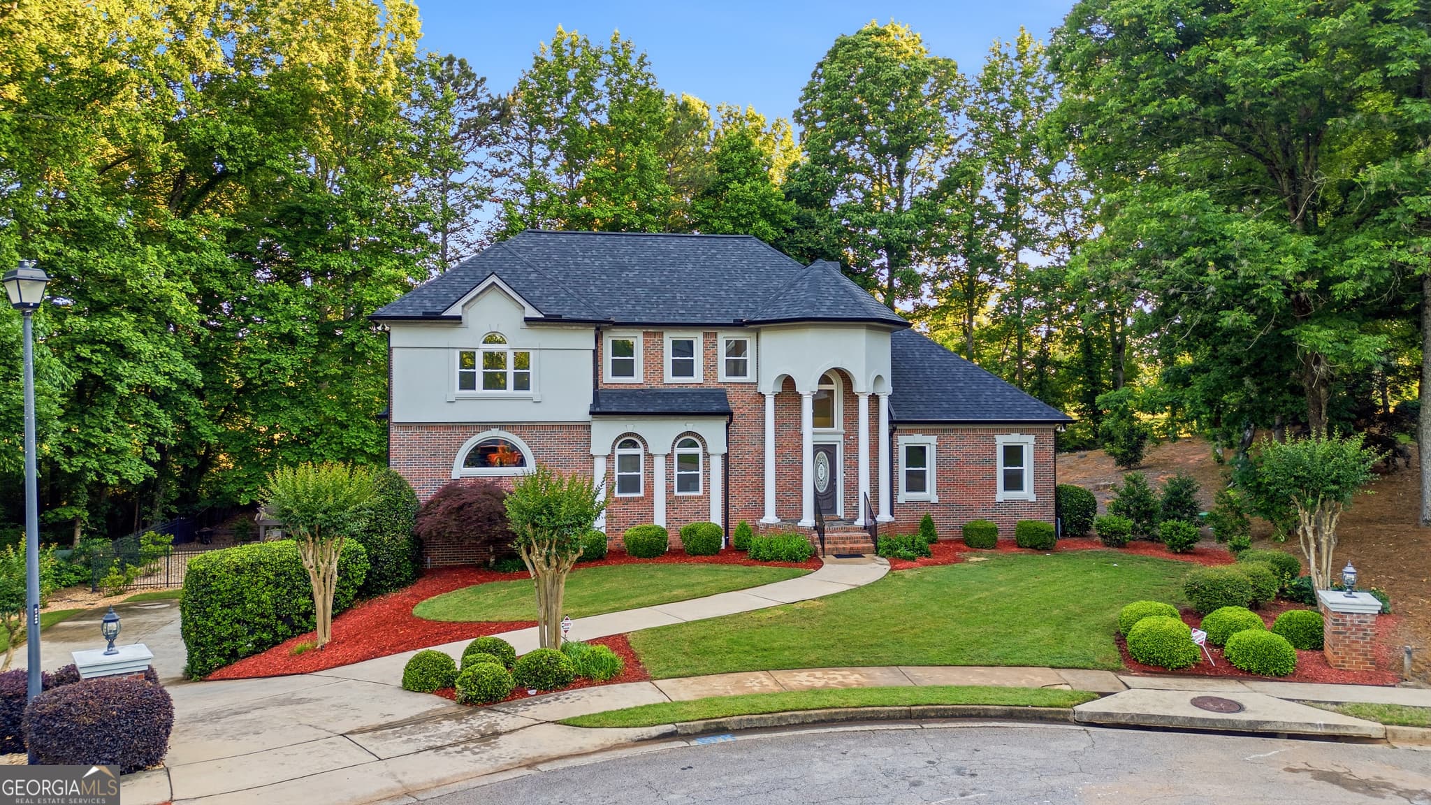 4 bedroom, 4.5 bathroom, 3,831 sq ft single family residence sold at 4583 Blooming Way, Flowery Branch, GA 30542