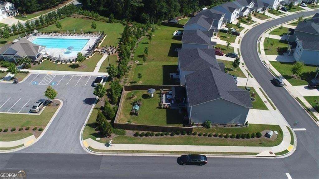 5 bedroom, 3 bathroom, 2,691 sq ft single family residence for sale at 2131 BLACKBIRD Circle, Covington, GA 30016 — photo 5