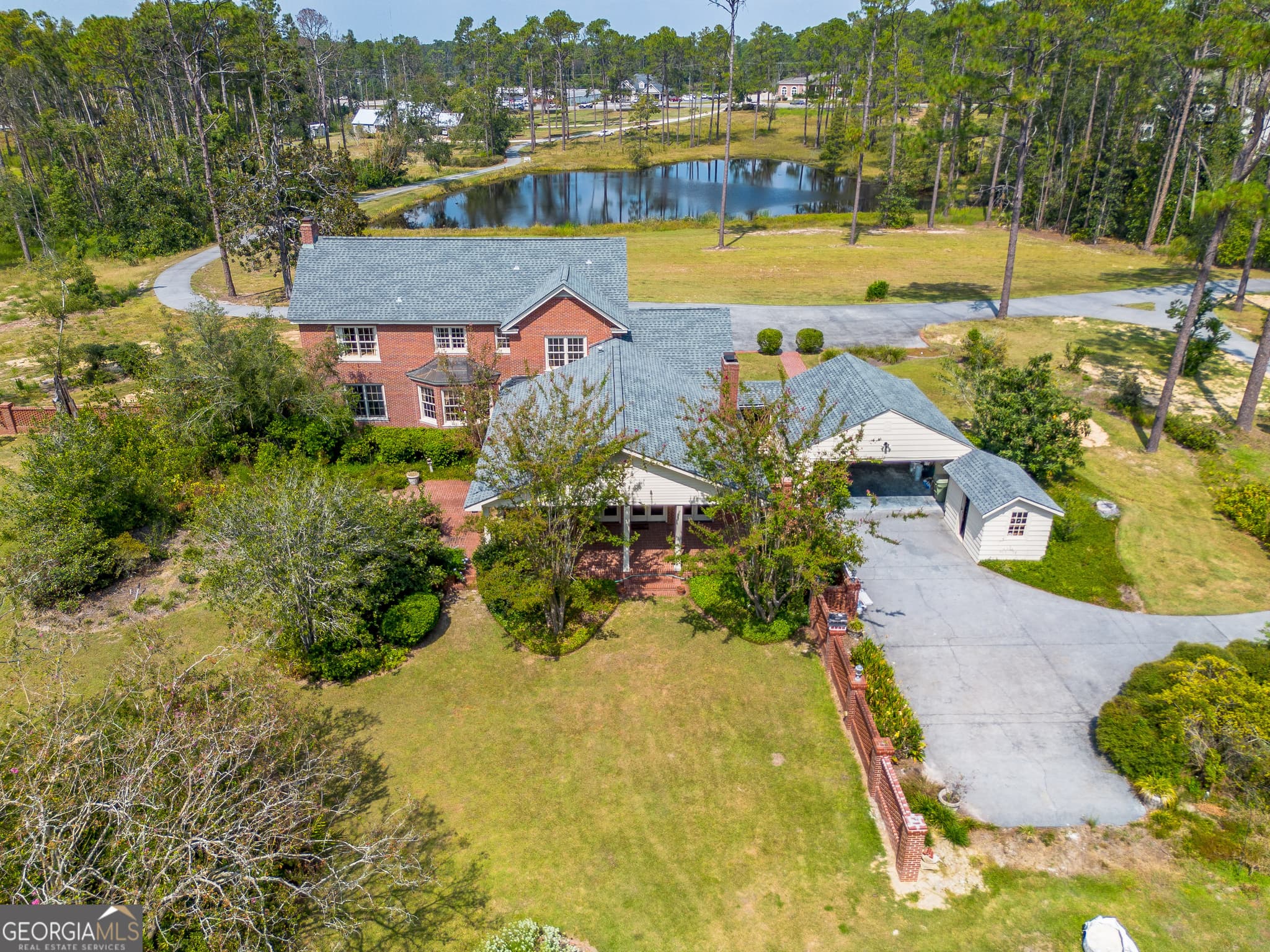 4 bedroom, 3.5 bathroom, 4,072 sq ft single family residence for sale at 1602 Ward Street Extension, Douglas, GA 31533 — photo 6