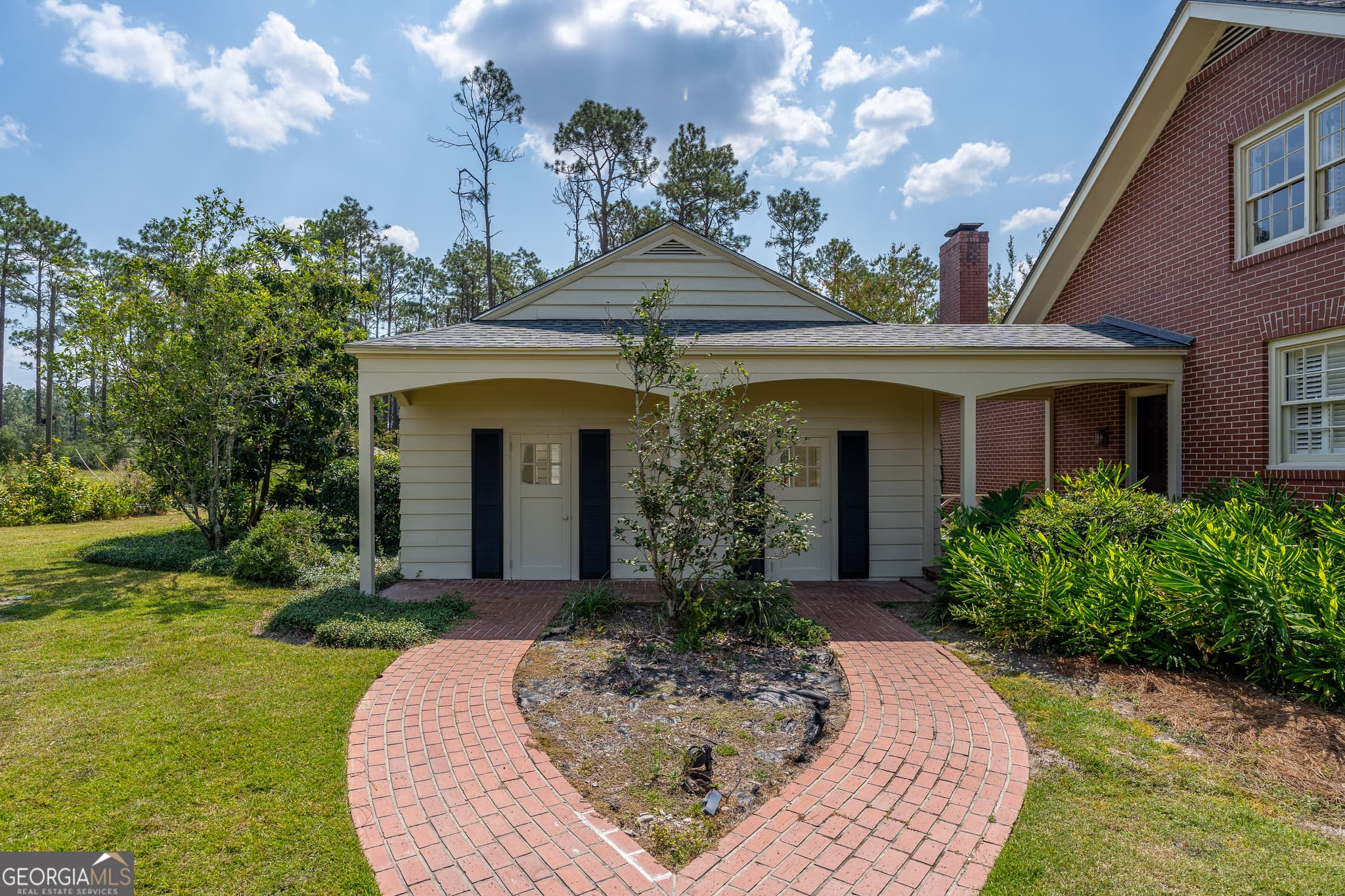 4 bedroom, 3.5 bathroom, 4,072 sq ft single family residence for sale at 1602 Ward Street Extension, Douglas, GA 31533 — photo 10