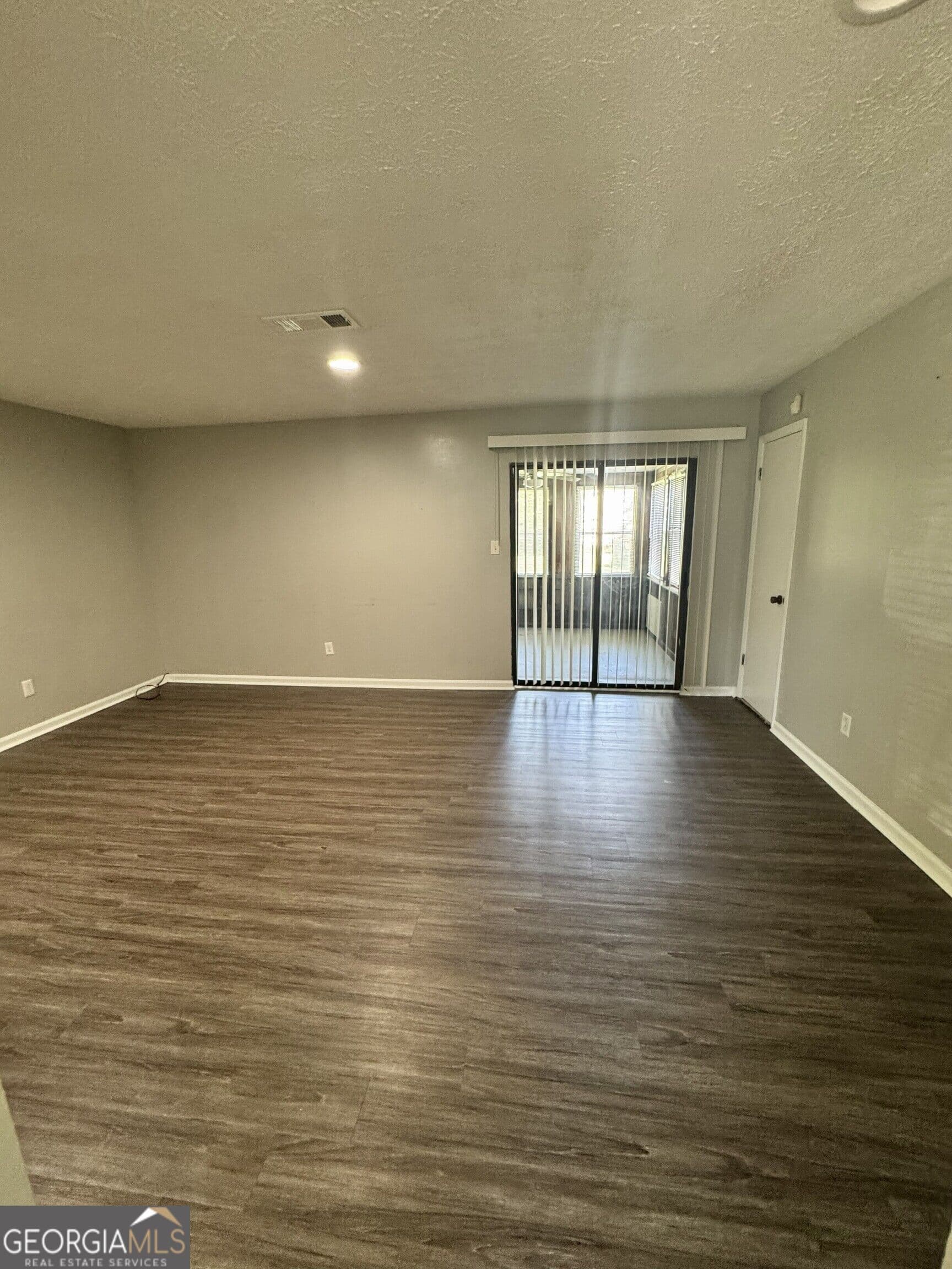 3 bedroom, 2 bathroom, 2,038 sq ft single family residence for sale at 113 Wimbish Lane, Bonaire, GA 31005 — photo 7