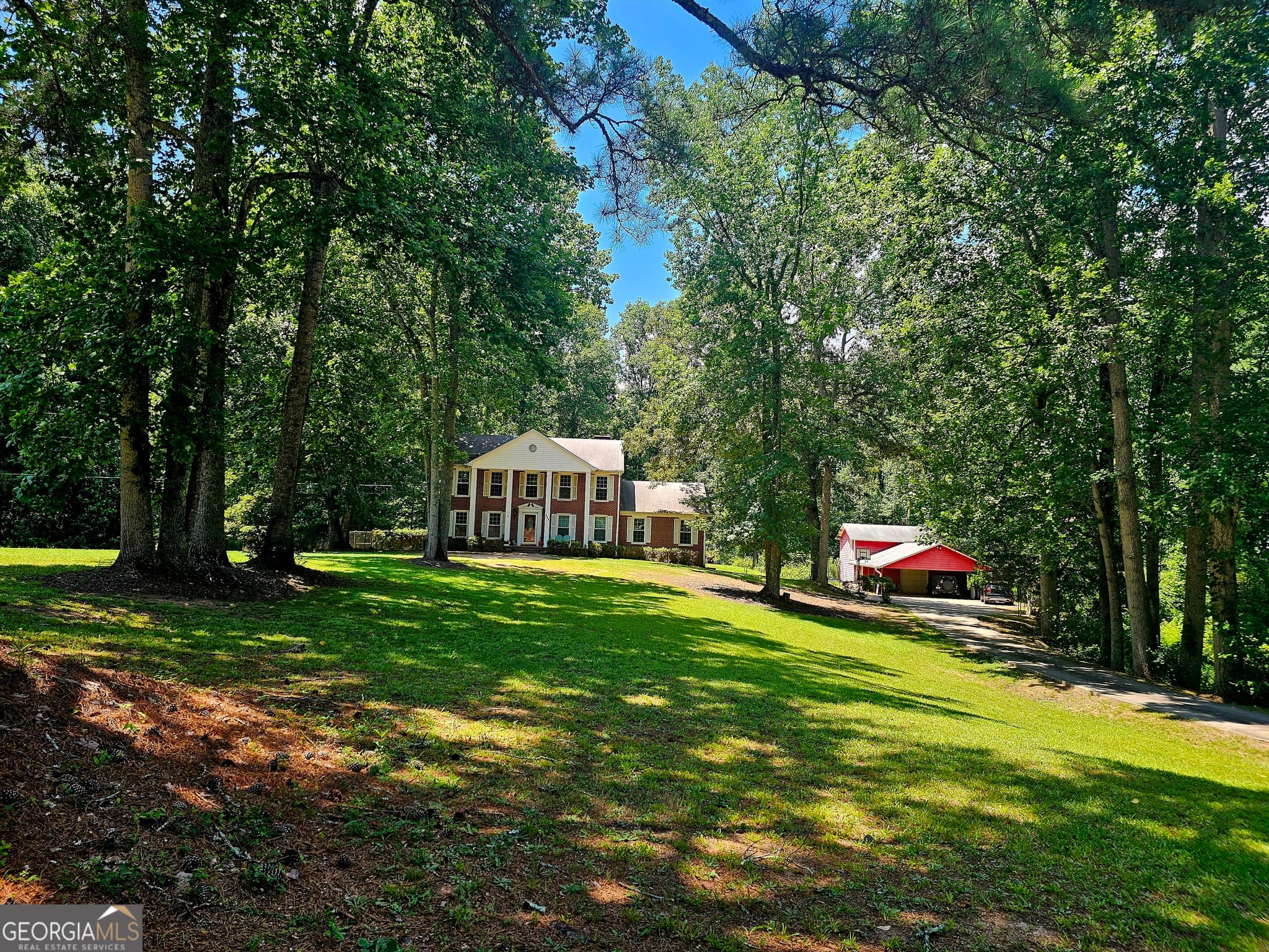 4 bedroom, 3 bathroom, 2,970 sq ft single family residence for sale at 132 Sardis Church Road, Newnan, GA 30263 — photo 3