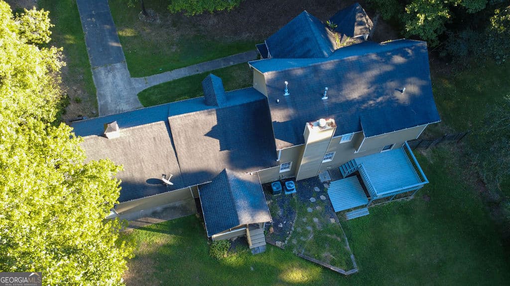 4 bedroom, 2.5 bathroom, 3,696 sq ft single family residence for sale at 125 Picketts Lake Drive, Acworth, GA 30101 — photo 7