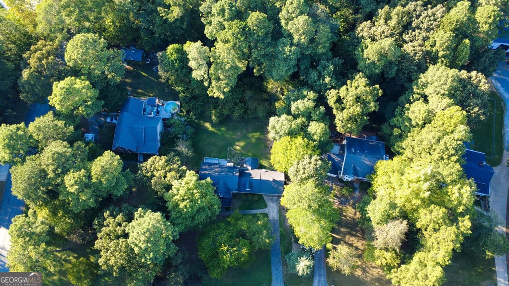 4 bedroom, 2.5 bathroom, 3,696 sq ft single family residence for sale at 125 Picketts Lake Drive, Acworth, GA 30101 — photo 5