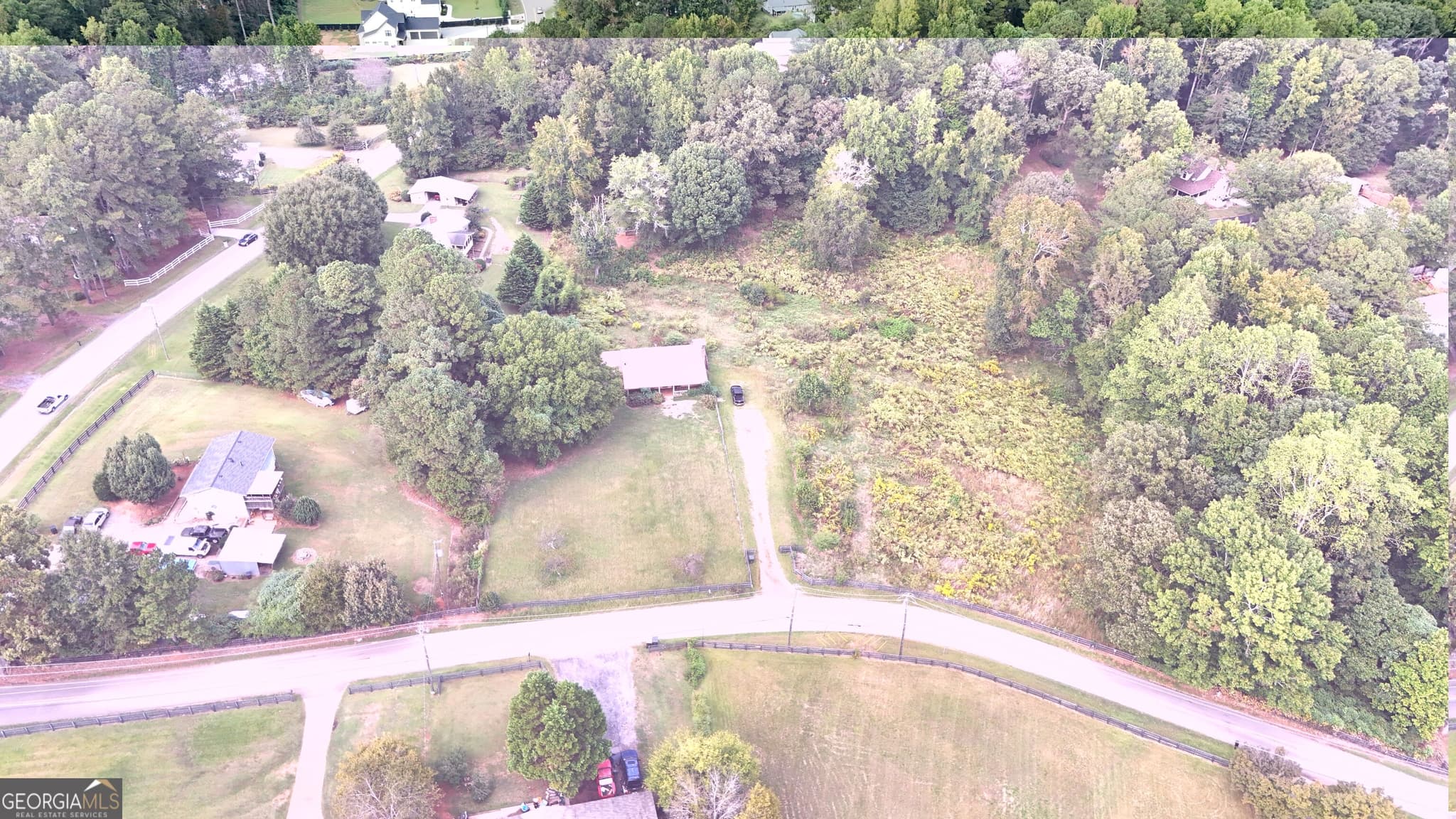 5 bedroom, 4.5 bathroom, 4,200 sq ft single family residence for sale at 7582 Bates Drive, Alpharetta, GA 30004 — photo 8