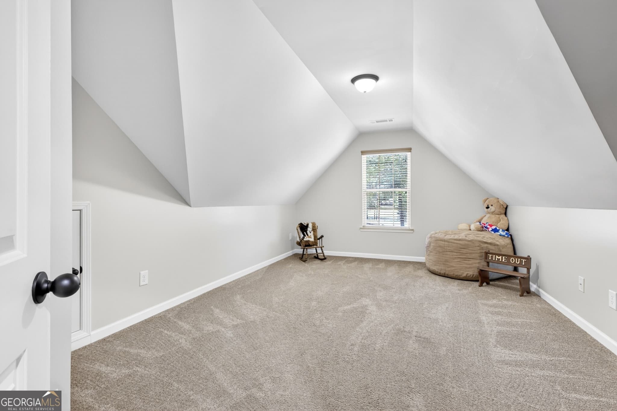 5 bedroom, 3 bathroom, 2,641 sq ft single family residence for sale at 374 Austin Storey Circle, Newnan, GA 30263 — photo 9