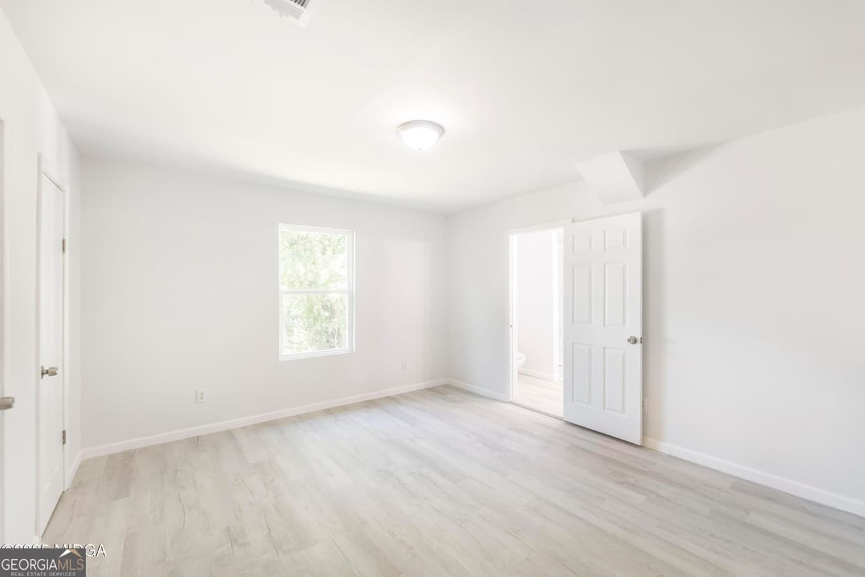 3 bedroom, 2 bathroom, 1,568 sq ft single family residence for rent at 1175 Hartley Street, Macon, GA 31206 for $1,450 a month — photo 2