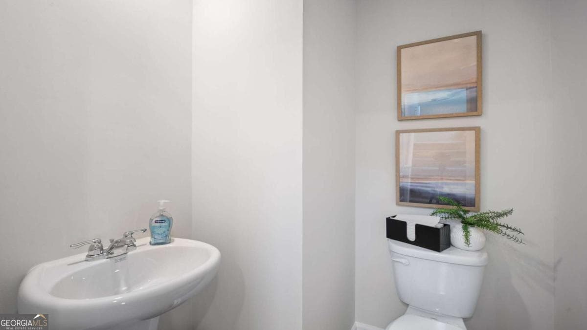 4 bedroom, 2.5 bathroom, 1,991 sq ft single family residence for sale at 310 Flax Street, Statesboro, GA 30461 — photo 6