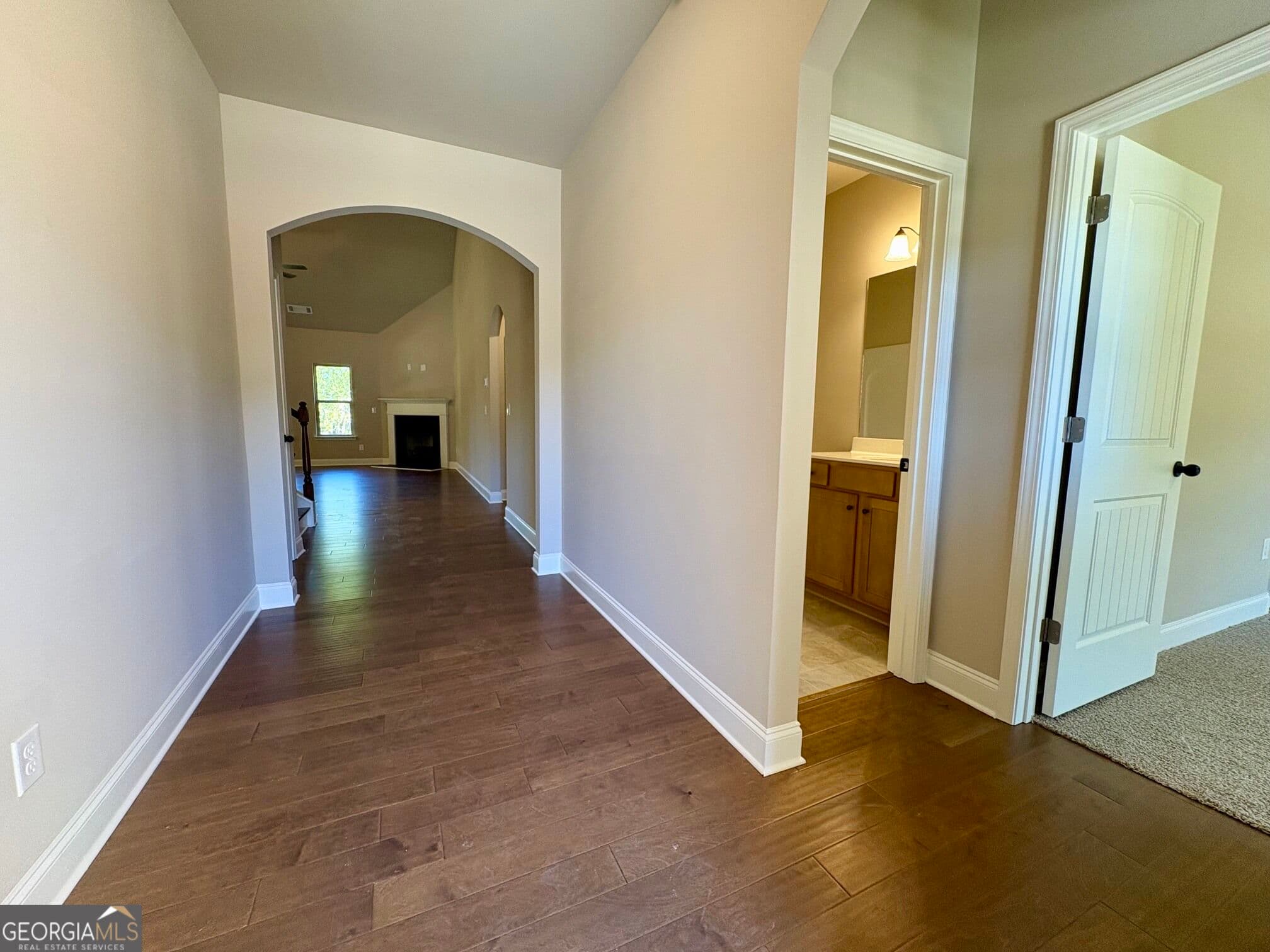 4 bedroom, 3 bathroom single family residence for sale at 1056 Lakeviewe Oaks Court 21-B, Grayson, GA 30017 — photo 2