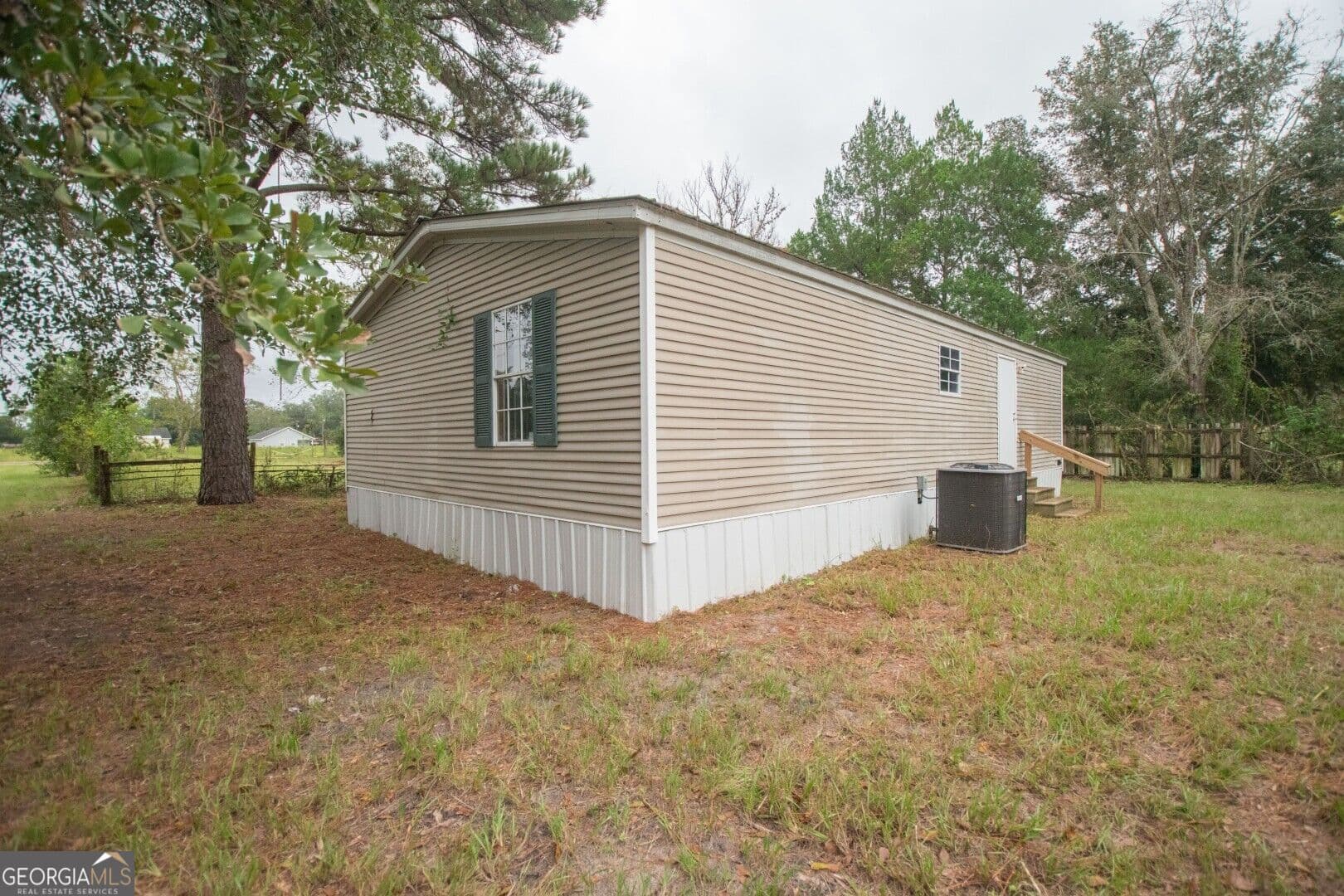 3 bedroom, 2 bathroom, 960 sq ft single family residence for sale at 438 Pinehurst Drive, Folkston, GA 31537 — photo 4