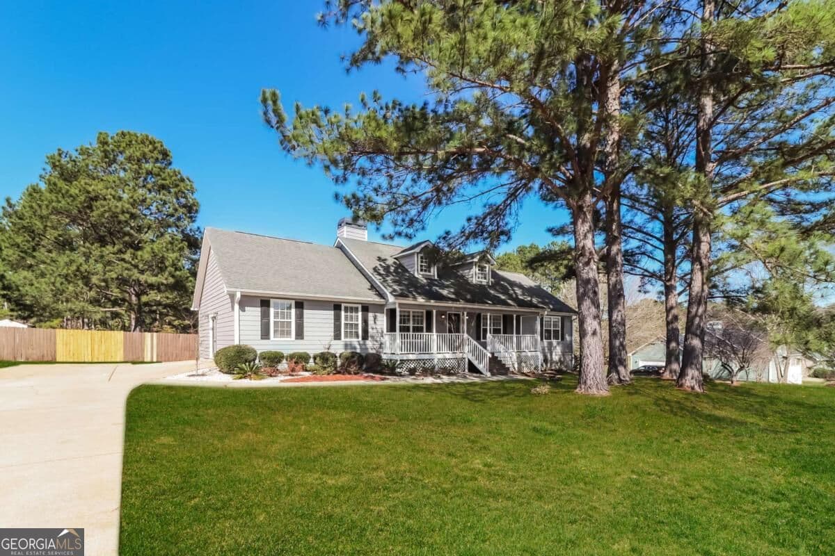 3 bedroom, 2 bathroom single family residence for rent at 171 Country Meadows Court, Mcdonough, GA 30252 for $2,020 a month — photo 1 of 1