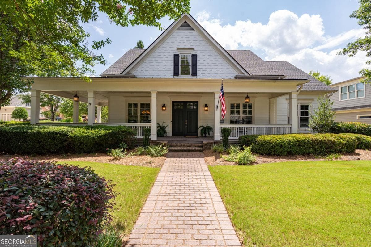 5 bedroom, 4.5 bathroom, 4,076 sq ft single family residence for sale at 300 Horseshoe Bend, Statham, GA 30666 — photo 1 of 64