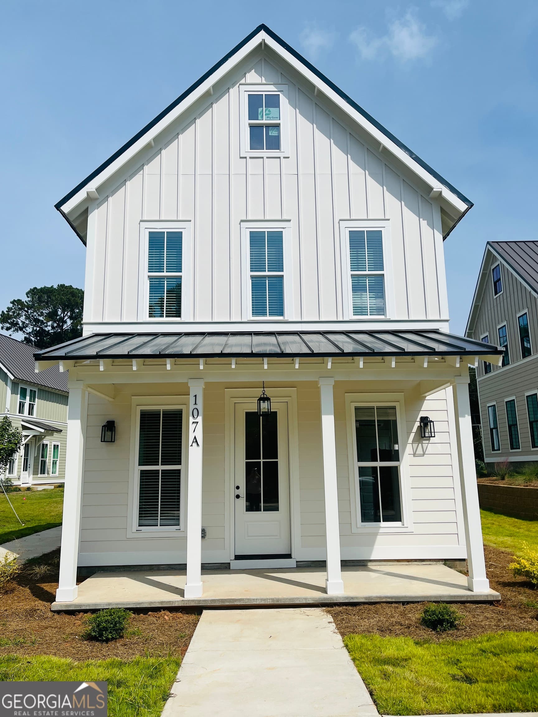 1 bedroom, 1.5 bathroom, 570 sq ft duplex for rent at 107 Gardenia Lane 107A, Lagrange, GA 30240 for $925 a month — photo 2