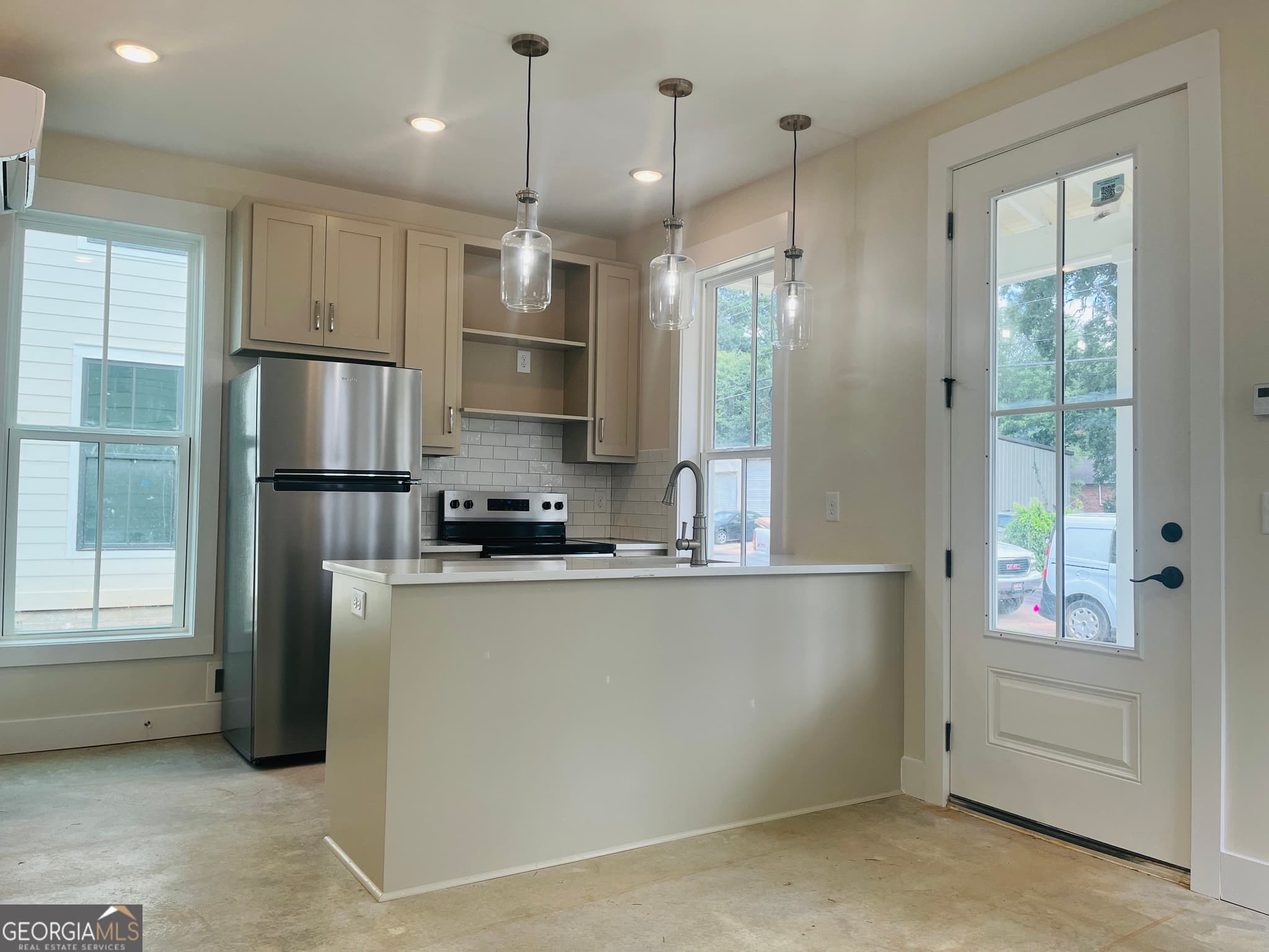 1 bedroom, 1.5 bathroom, 570 sq ft duplex for rent at 107 Gardenia Lane 107A, Lagrange, GA 30240 for $925 a month — photo 4