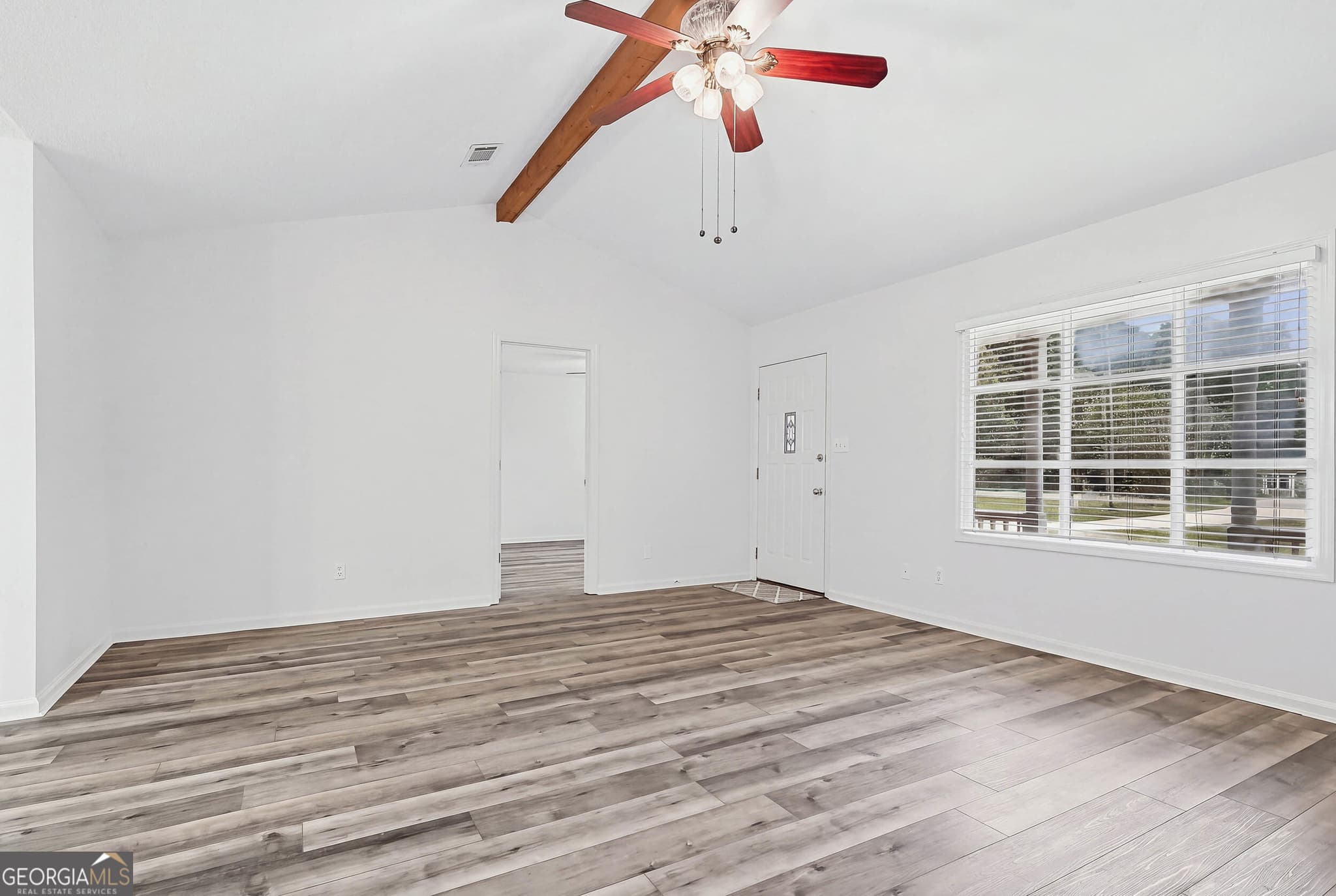 3 bedroom, 2 bathroom, 1,402 sq ft single family residence for sale at 128 Upatoi Road, Albany, GA 31707 — photo 5