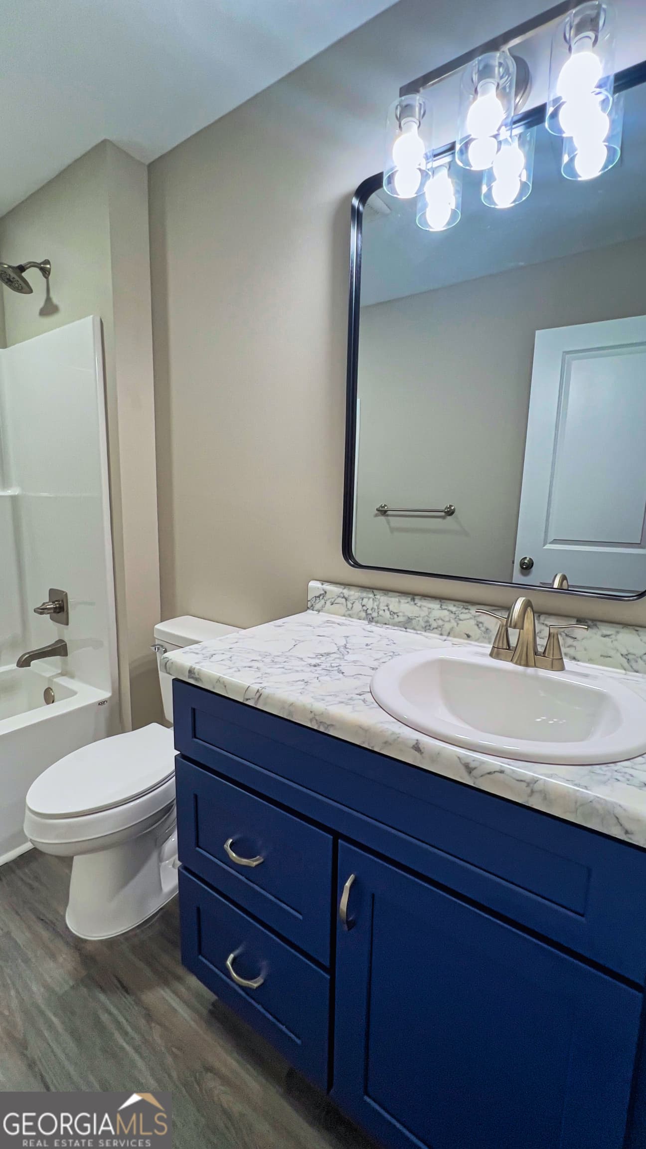 3 bedroom, 2 bathroom, 1,402 sq ft single family residence for sale at 317 AIRMAN Boulevard, Warner Robins, GA 31088 — photo 10